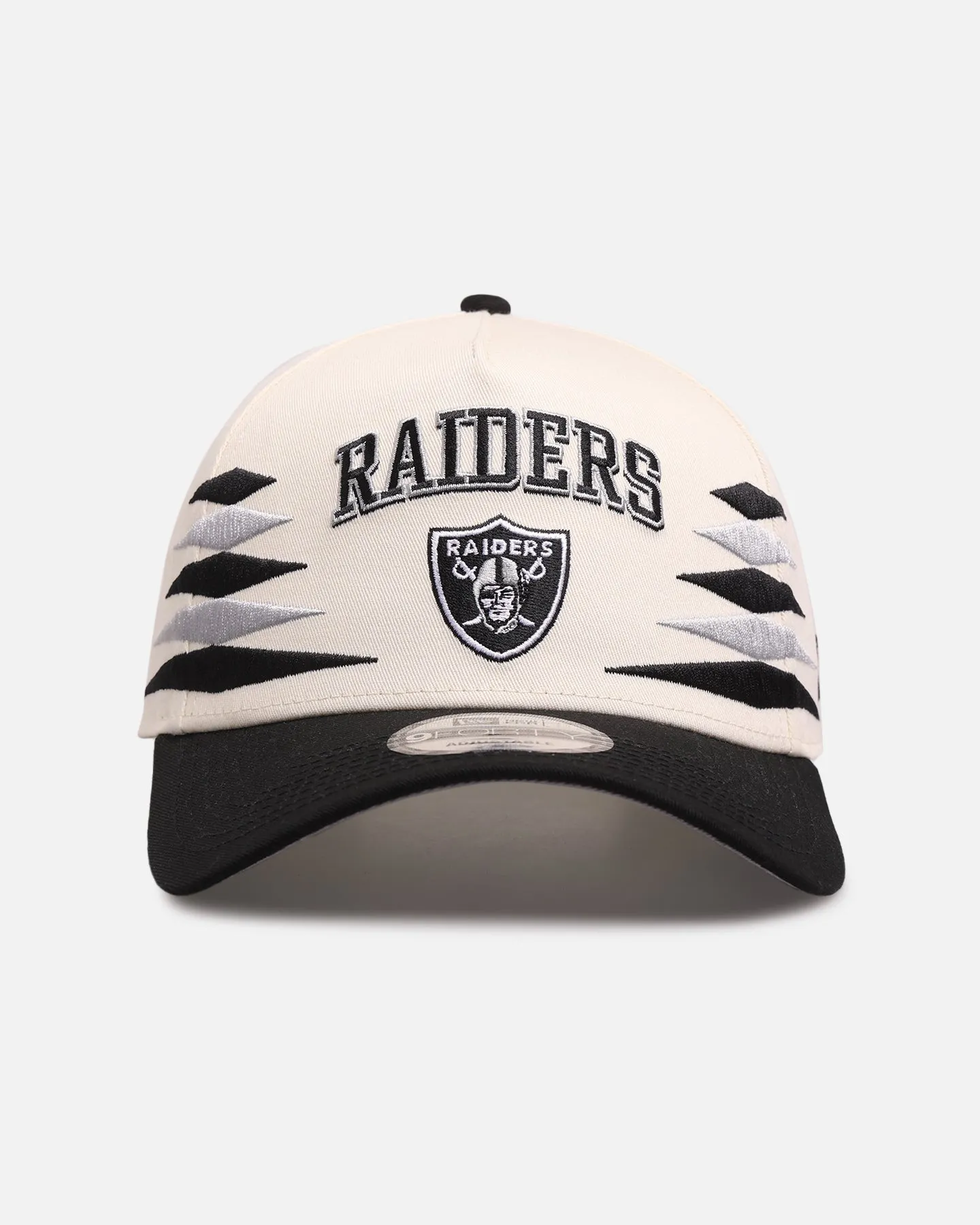 New Era Las Vegas Raiders 'Regency Crown' 9FORTY A-Frame Snapback Chrome White/Black sold by Culture Kings