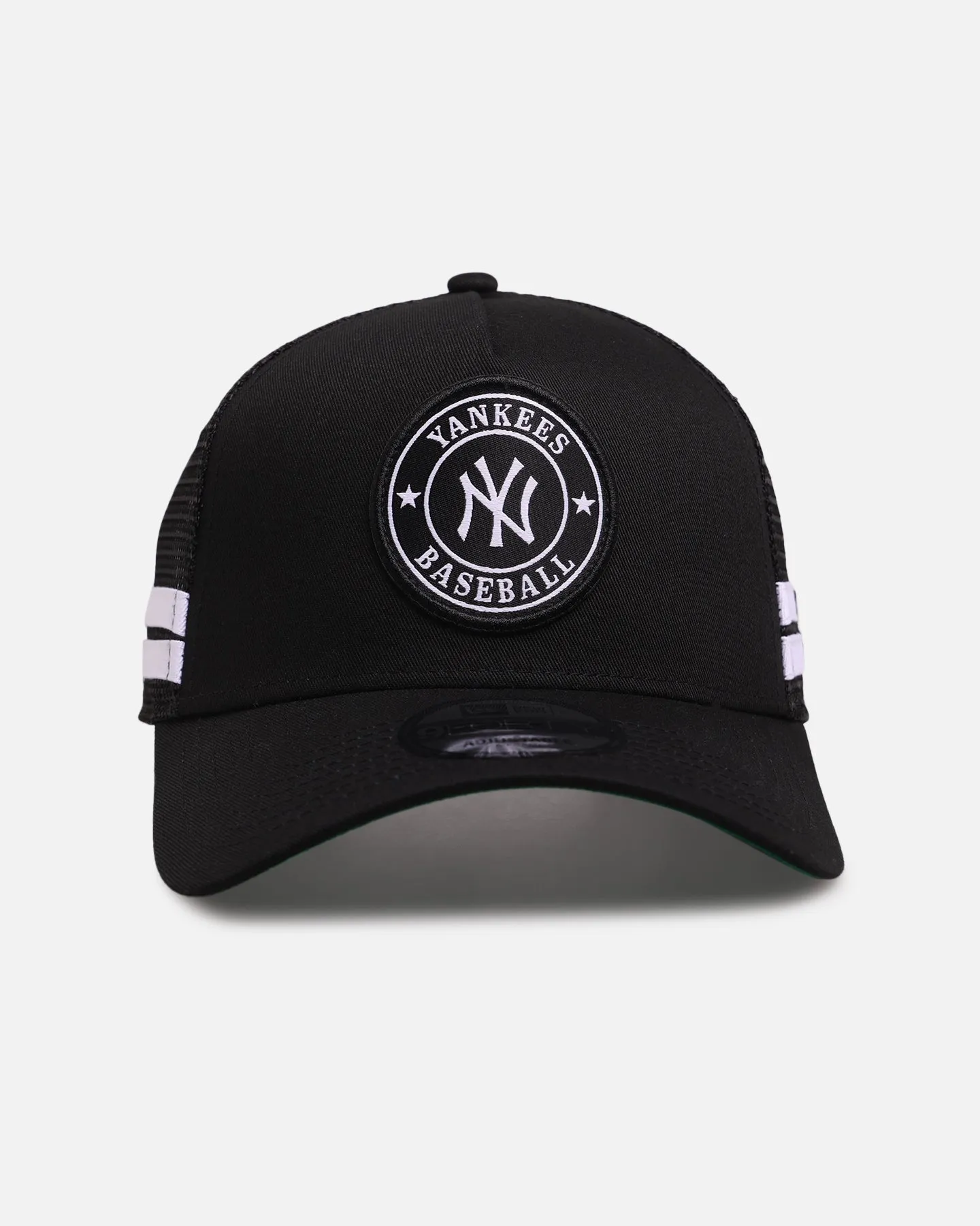 New Era New York Yankees 'Stripe' 9FORTY A-Frame Trucker Snapback Black/White sold by Culture Kings