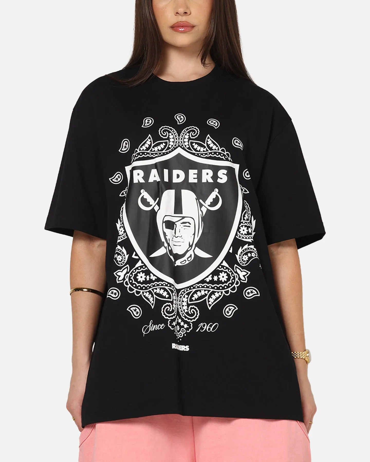 New Era Las Vegas Raiders Paisley Oversized T-Shirt Black sold by Culture Kings