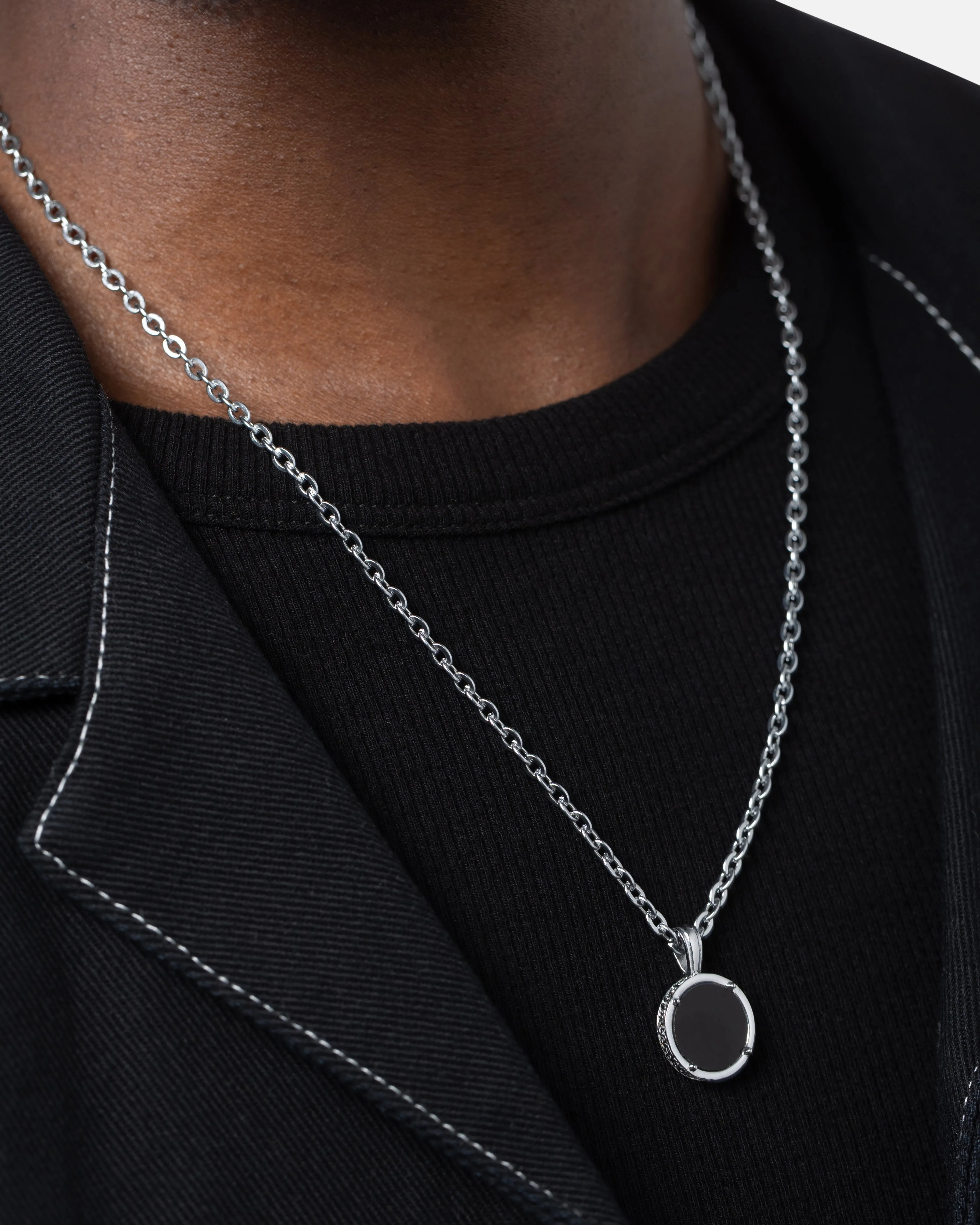 Saint Morta Onyx Round Pendant Chain White Gold sold by Culture Kings product image thumbnail 2