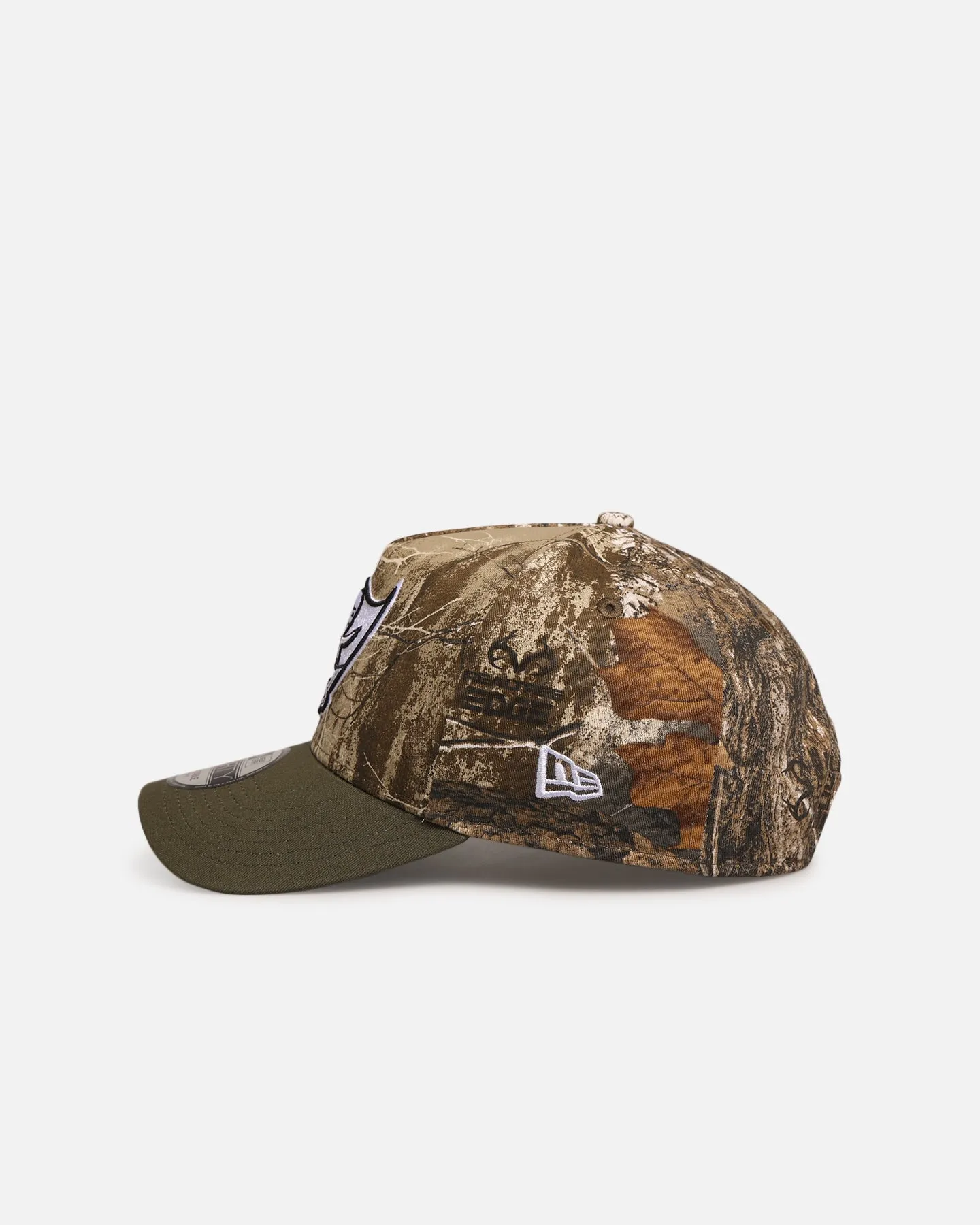 New Era Tampa Bay Buccaneers 'NFL Season Kick Off' 9FORTY A-Frame Snapback Realtree/Olive sold by Culture Kings product image thumbnail 4