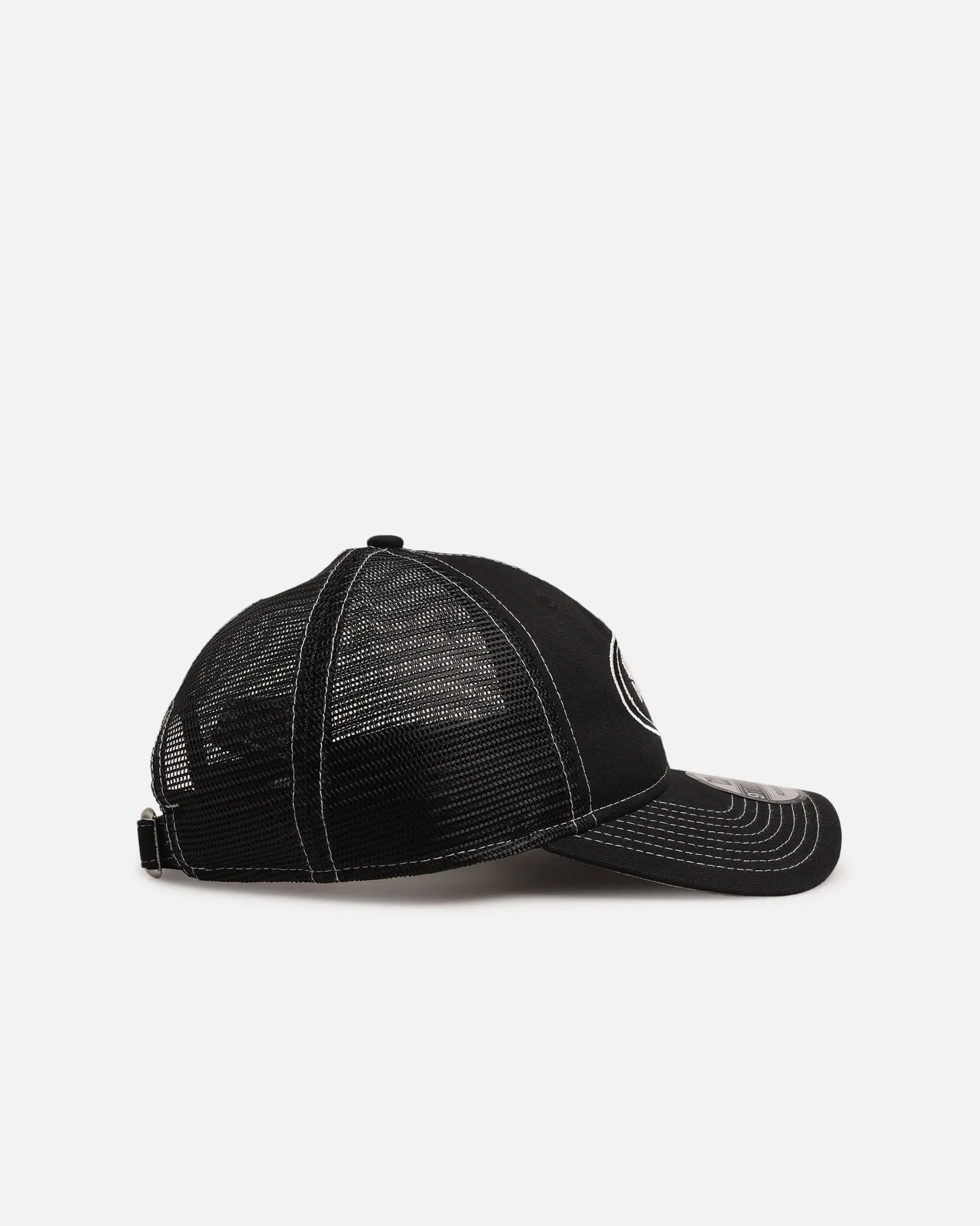 New Era San Francisco 49ers 'Contrast Chrome' 9TWENTY Casual Trucker Strapback Black sold by Culture Kings product image thumbnail 3