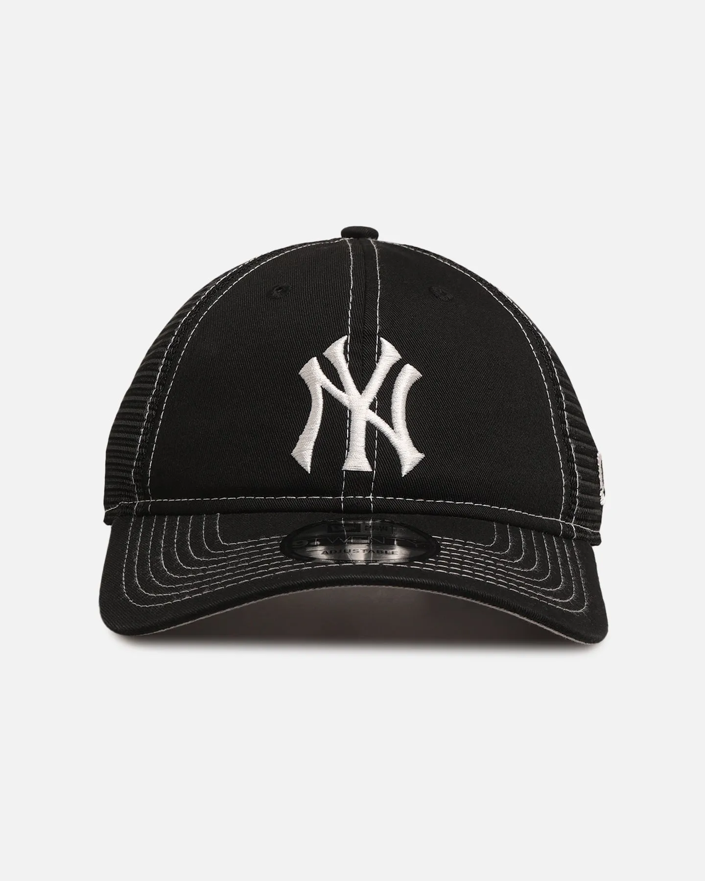 New Era New York Yankees 'Contrast Chrome' 9TWENTY Casual Trucker Strapback Black sold by Culture Kings