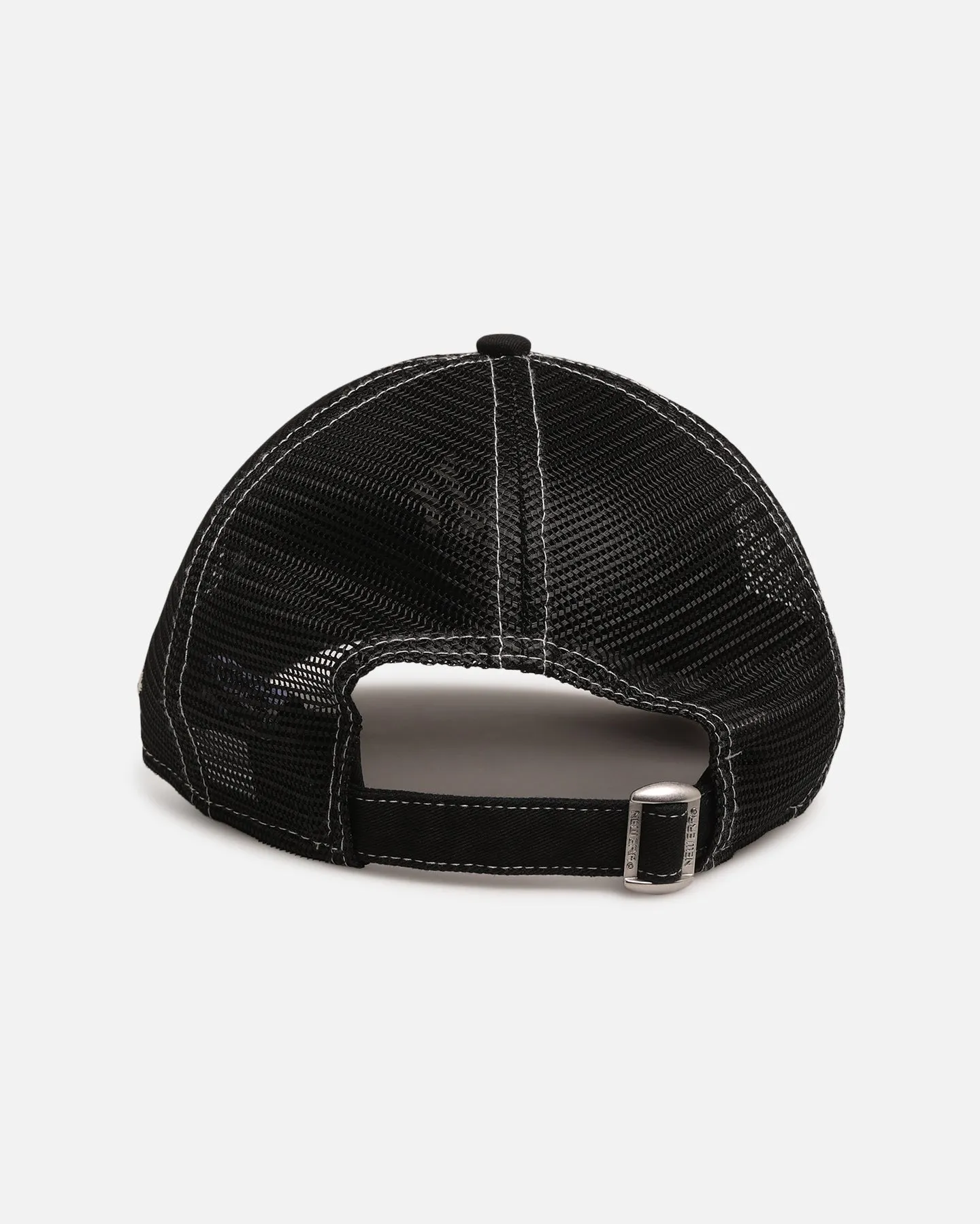 New Era New York Yankees 'Contrast Chrome' 9TWENTY Casual Trucker Strapback Black sold by Culture Kings product image thumbnail 2