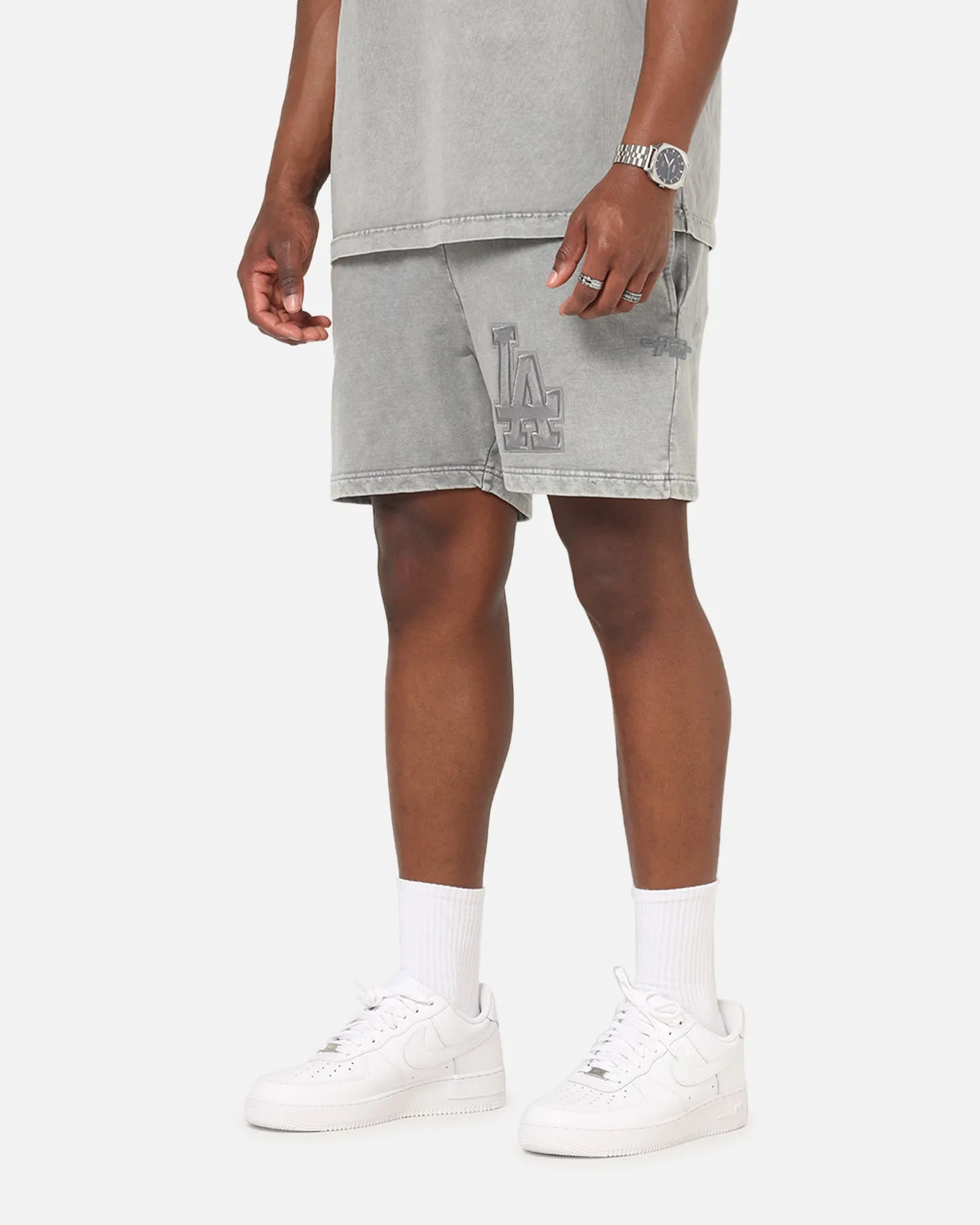 Pro Standard Los Angeles Dodgers Washed Classic Shorts Washed Grey sold by Culture Kings product image thumbnail 5
