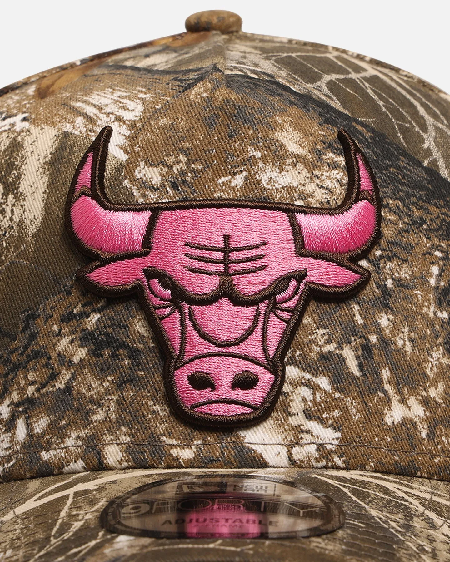 New Era Chicago Bulls 'Realtree Pink' 9FORTY A-Frame Snapback Real Tree/Pink sold by Culture Kings product image thumbnail 5