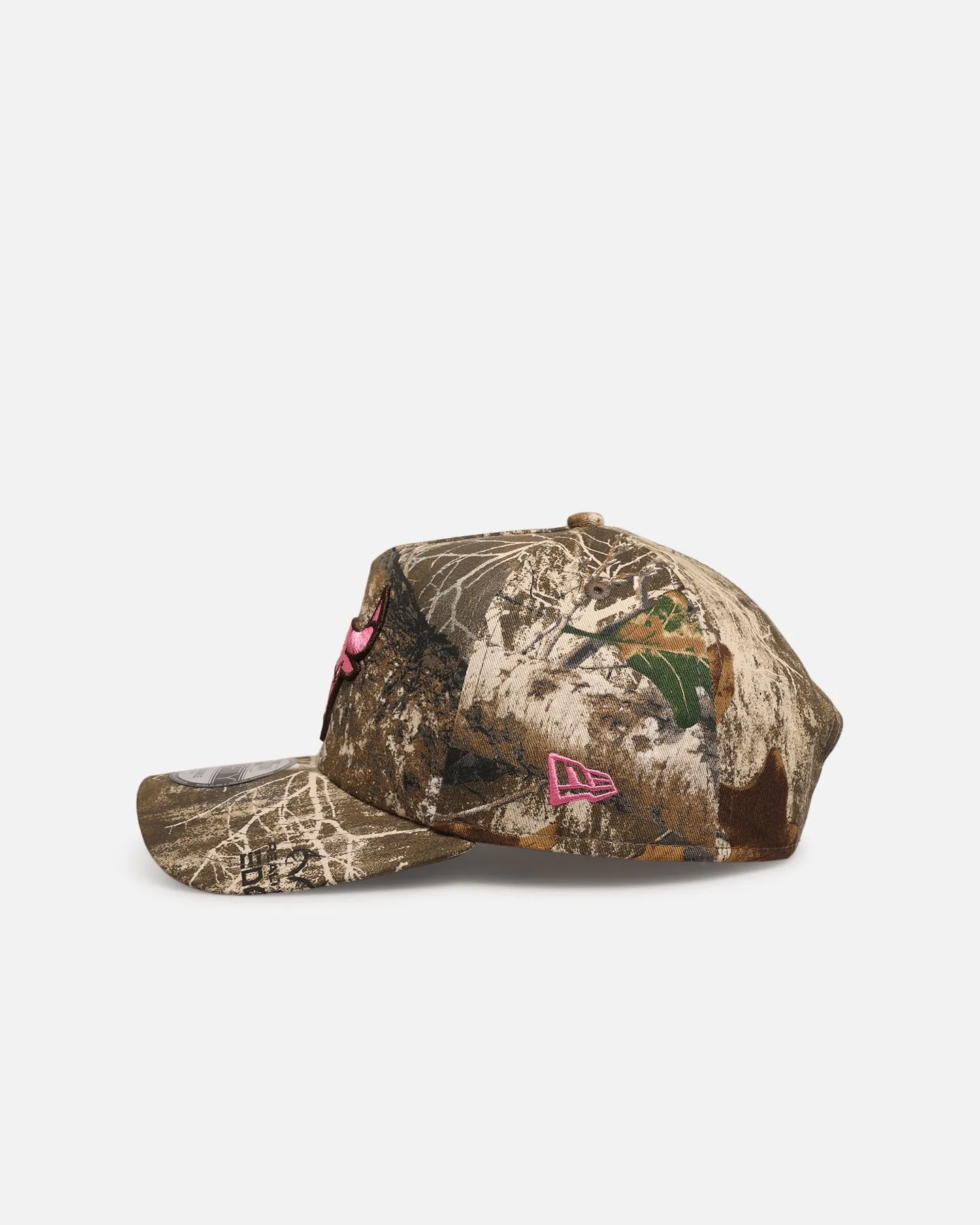 New Era Chicago Bulls 'Realtree Pink' 9FORTY A-Frame Snapback Real Tree/Pink sold by Culture Kings product image thumbnail 4