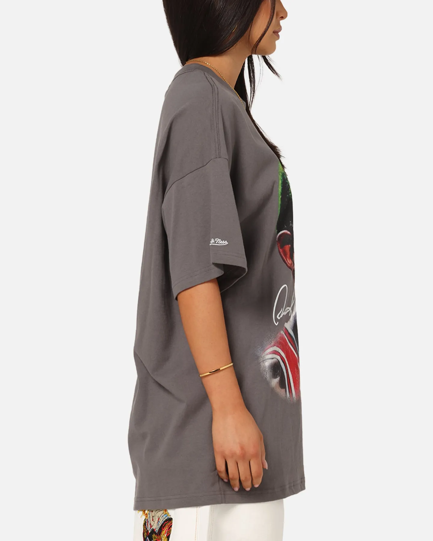 Mitchell & Ness Chicago Bulls Dennis Rodman Big Head T-Shirt Charcoal Grey sold by Culture Kings product image thumbnail 4