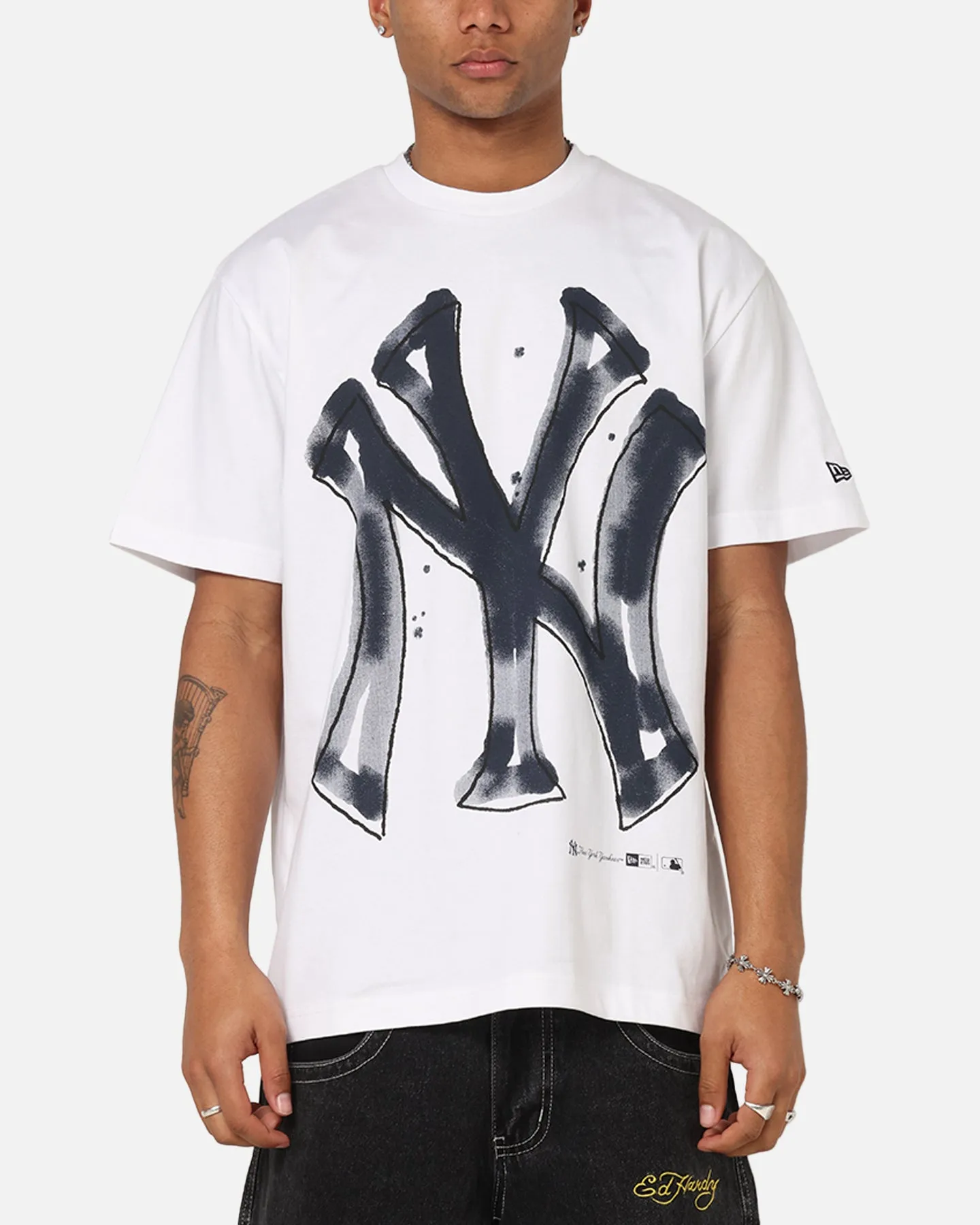 New Era New York Yankees Oversized Paint T-Shirt White sold by Culture Kings