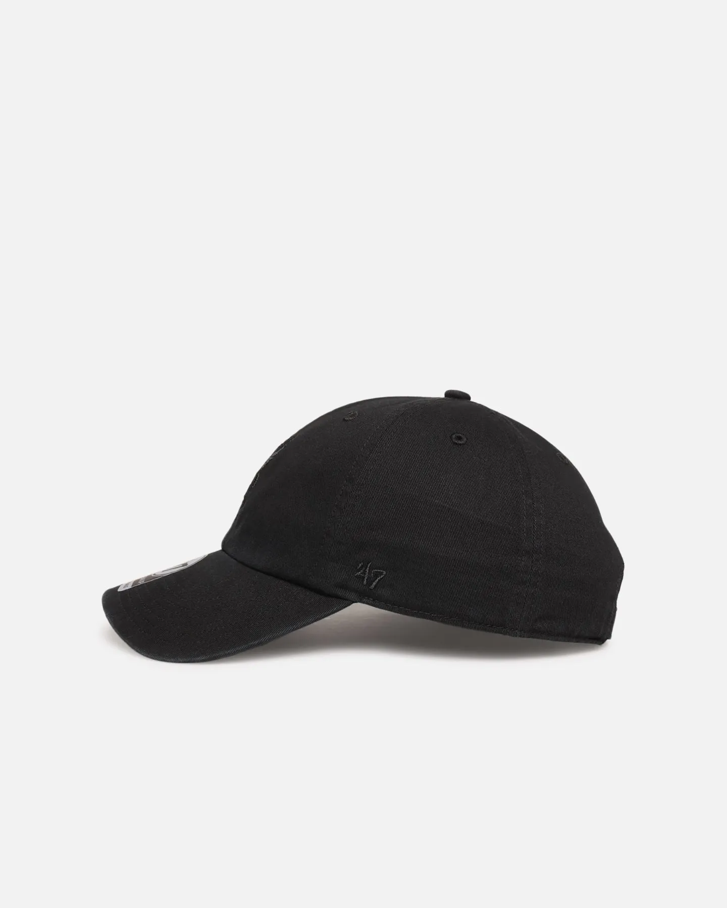 47 Brand Liverpool Football Club 47 Clean Up Strapback Black/Black sold by Culture Kings product image thumbnail 4