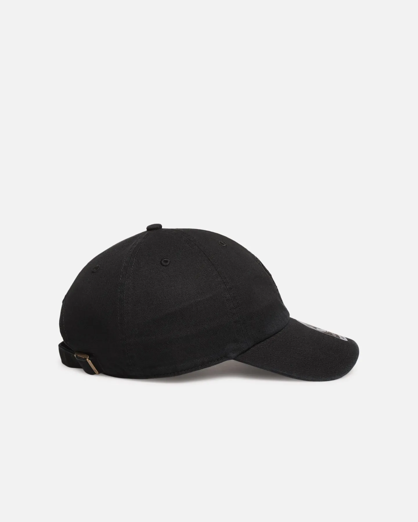 47 Brand Liverpool Football Club 47 Clean Up Strapback Black/Black sold by Culture Kings product image thumbnail 3