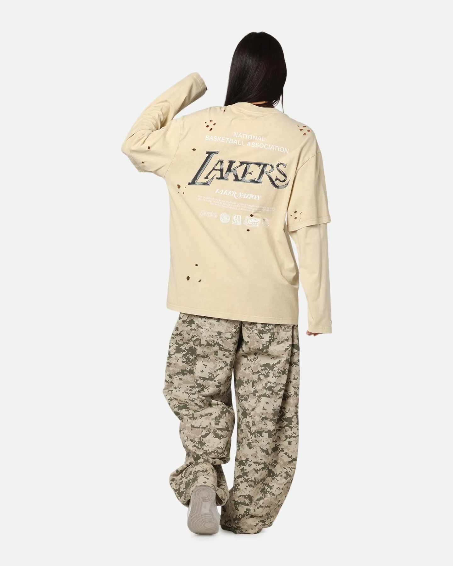 Mitchell & Ness Los Angeles Lakers Chromed Mock Long Sleeve T-Shirt Khaki sold by Culture Kings product image thumbnail 3