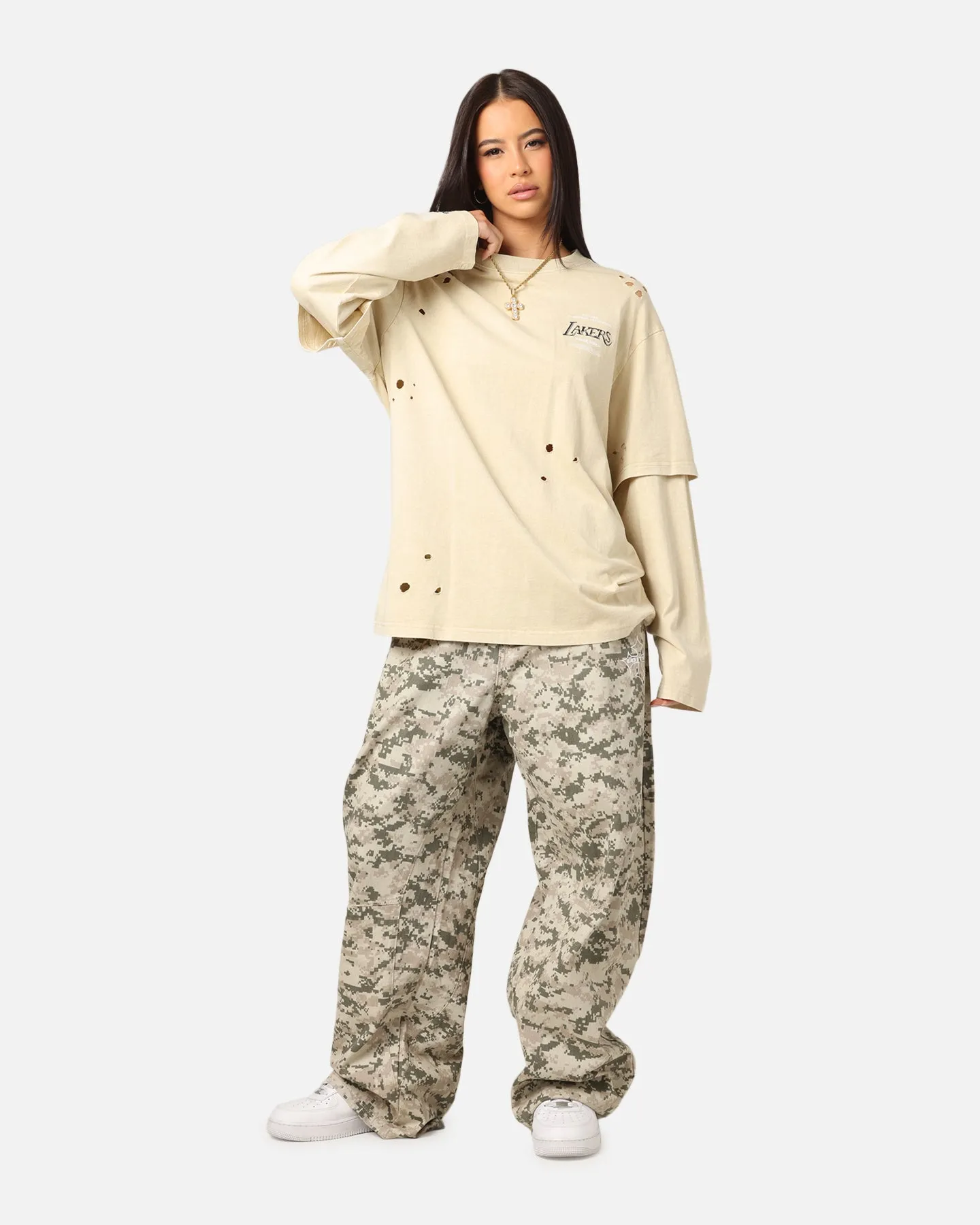 Mitchell & Ness Los Angeles Lakers Chromed Mock Long Sleeve T-Shirt Khaki sold by Culture Kings product image thumbnail 4