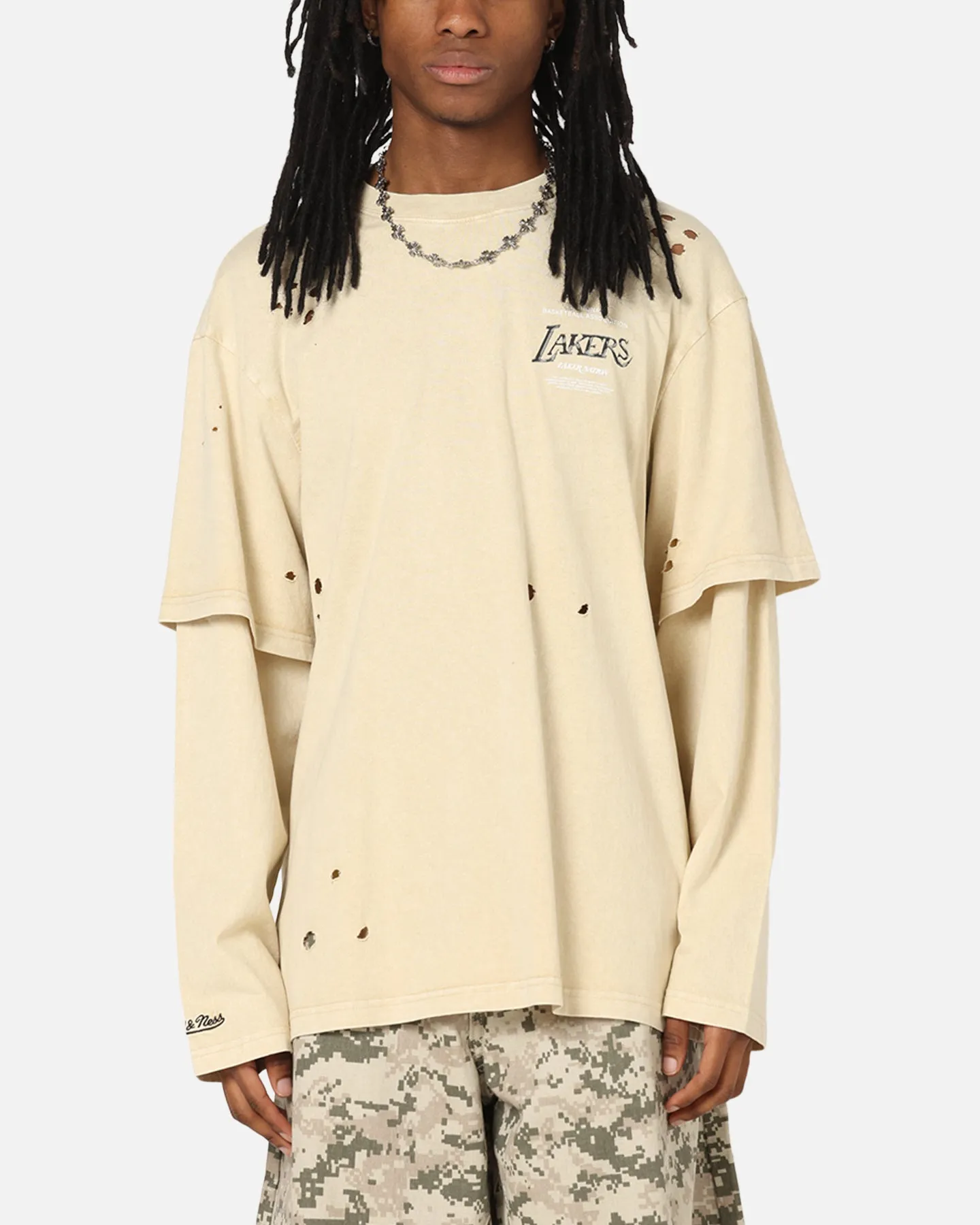 Mitchell & Ness Los Angeles Lakers Chromed Mock Long Sleeve T-Shirt Khaki sold by Culture Kings product image thumbnail 2