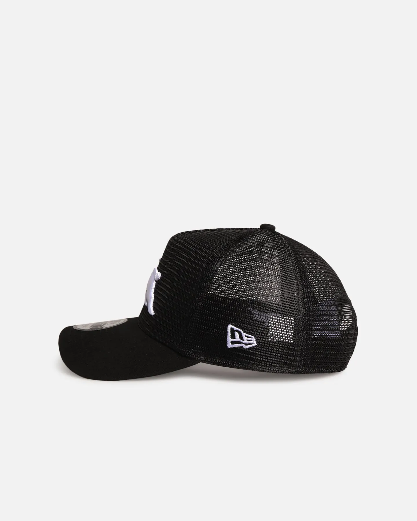 New Era South Sydney Rabbitohs 'NRL Mesh Crown' 9FORTY A-Frame Trucker Snapback Black sold by Culture Kings product image thumbnail 4