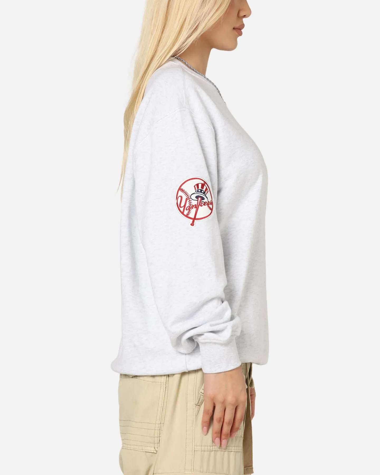 New Era New York Yankees MLB Team Logo Crewneck Grey sold by Culture Kings product image thumbnail 4