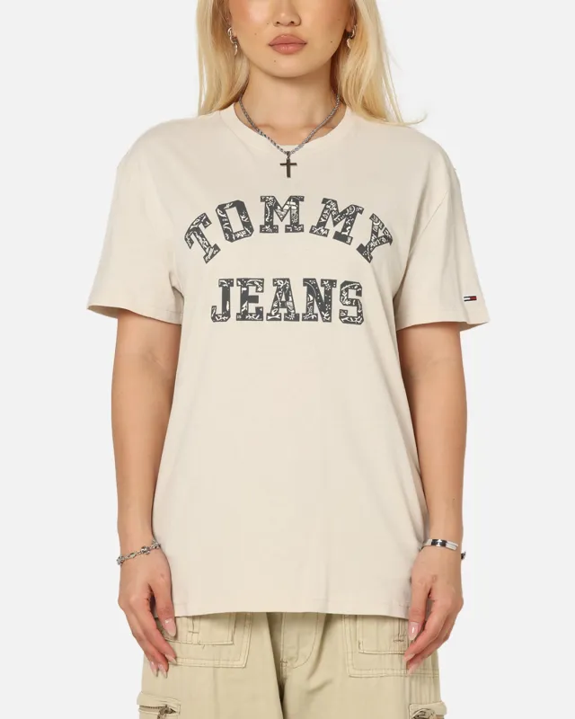 Tommy Jeans Regular Paisley College T-Shirt Newsprint made by Culture Kings