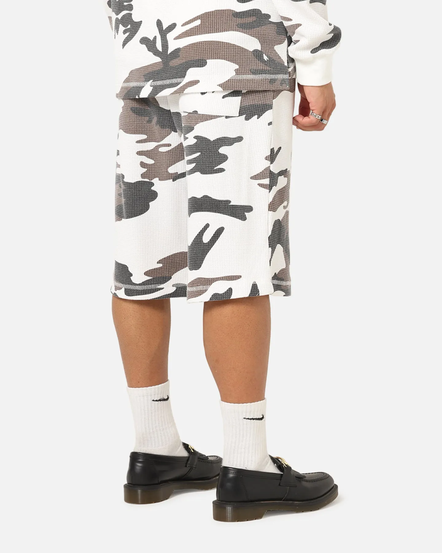 XXIII Printed Thermal Shorts Snow Camo sold by Culture Kings product image thumbnail 5