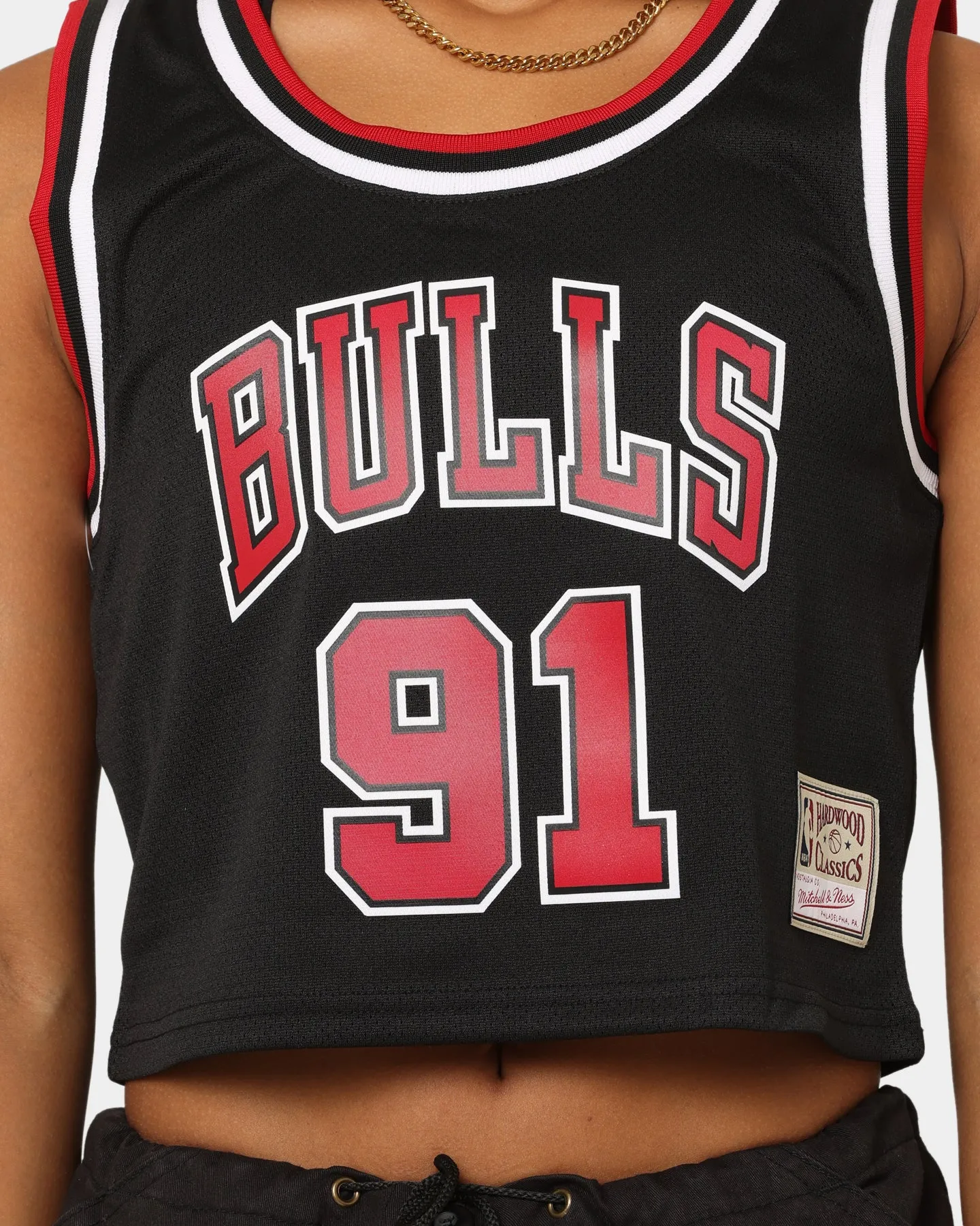 Mitchell & Ness Women's Chicago Bulls Dennis Rodman #91 NBA Cropped Jersey Black sold by Culture Kings product image thumbnail 3