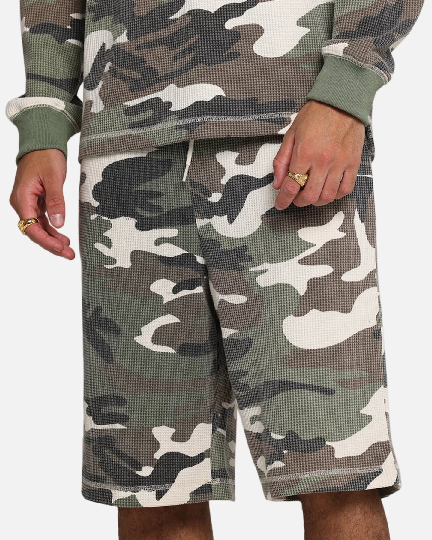 XXIII Printed Thermal Shorts Camo sold by Culture Kings product image thumbnail 3