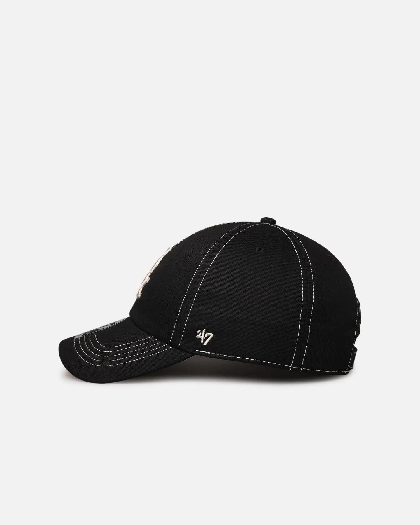 47 Brand Chicago White Sox 'Contrast Stitch' 47 Clean Up Strapback Black/Bone sold by Culture Kings product image thumbnail 4