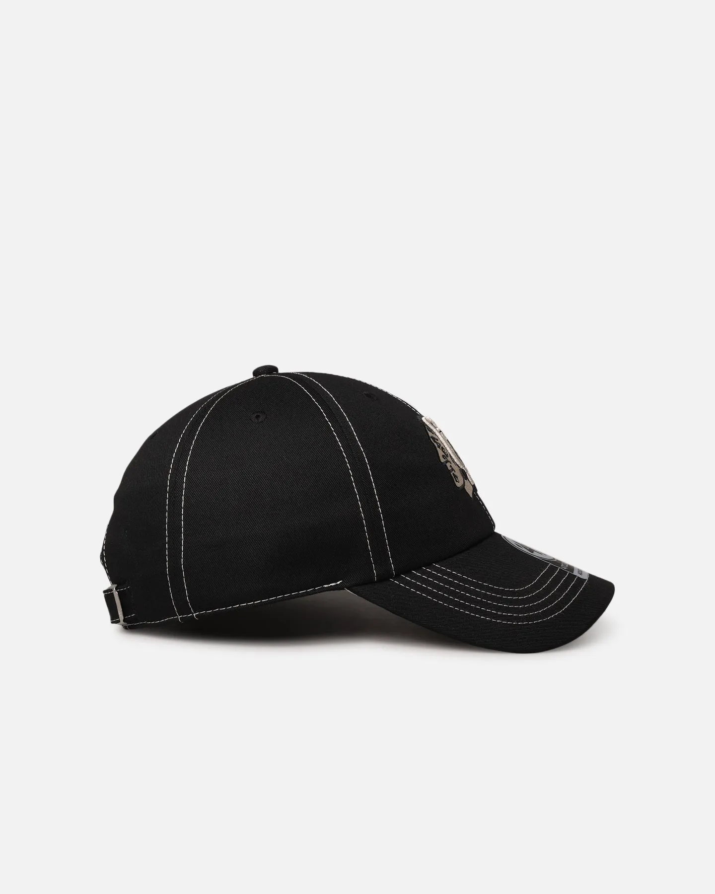 47 Brand Chicago Blackhawks 'Contrast Stitch' 47 Clean Up Strapback Black/Bone sold by Culture Kings product image thumbnail 3
