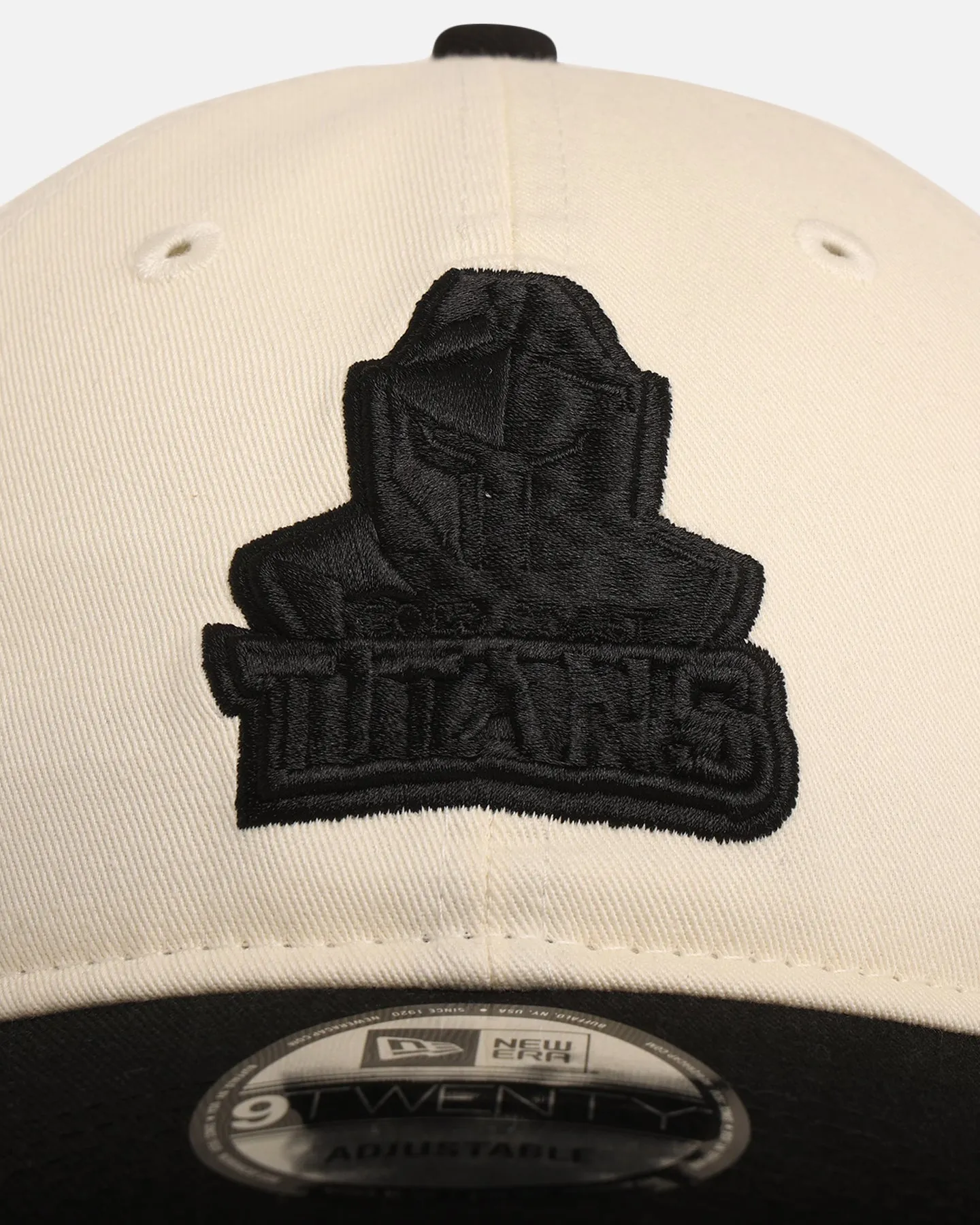 New Era Gold Coast Titans 'NRL Two Tone' 9TWENTY Strapback Chrome White/Black sold by Culture Kings product image thumbnail 4