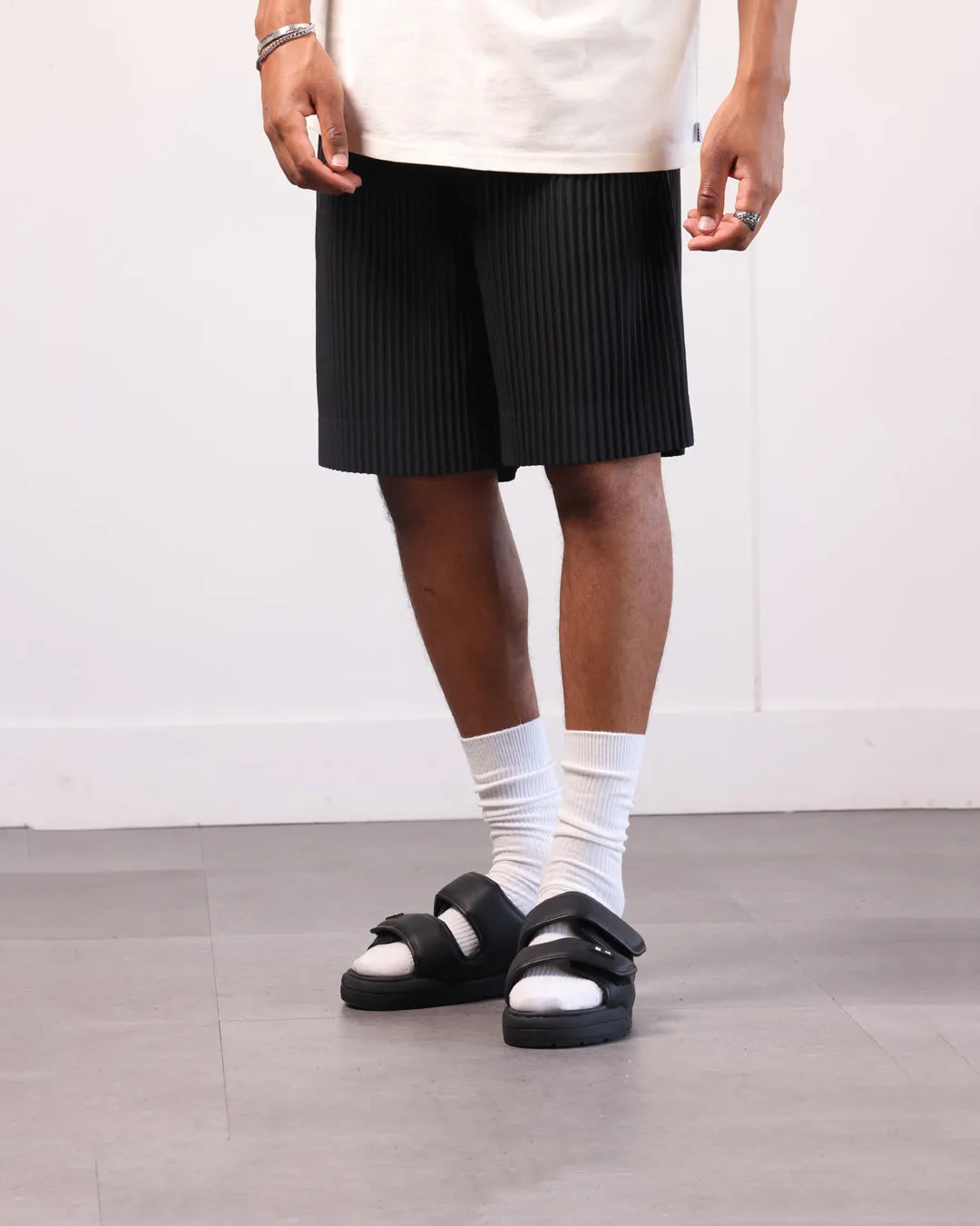 Seichi Senko Black/Black sold by Culture Kings product image thumbnail 2