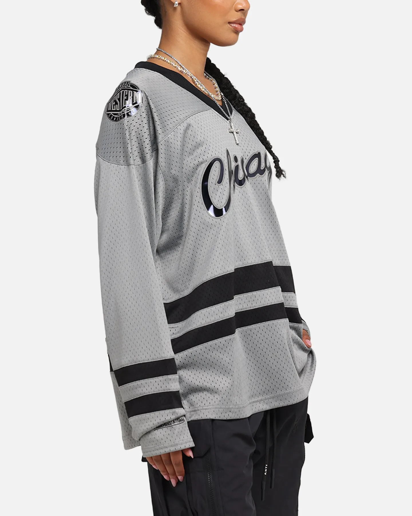 Mitchell & Ness Chicago Bulls Chrome Jersey Gunmetal Grey sold by Culture Kings product image thumbnail 4