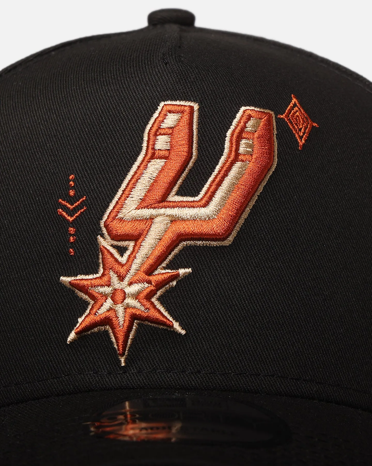 New Era San Antonio Spurs 'Sunset Trails 2.0' 9FORTY A-Frame Snapback Black sold by Culture Kings product image thumbnail 5