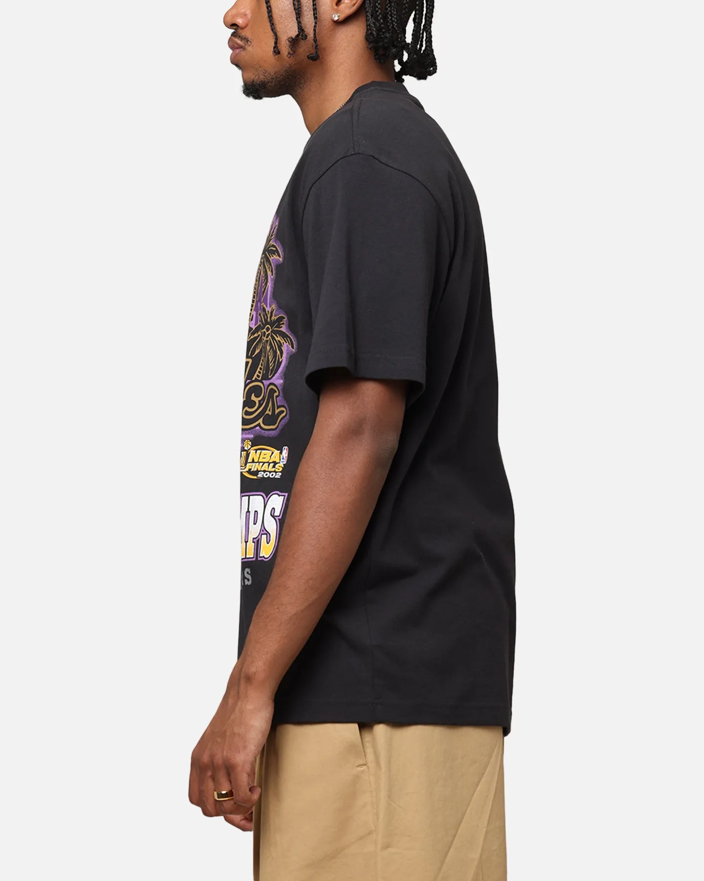 Mitchell & Ness Los Angeles Lakers '02 NBA Champs T-Shirt Faded Black sold by Culture Kings product image thumbnail 5