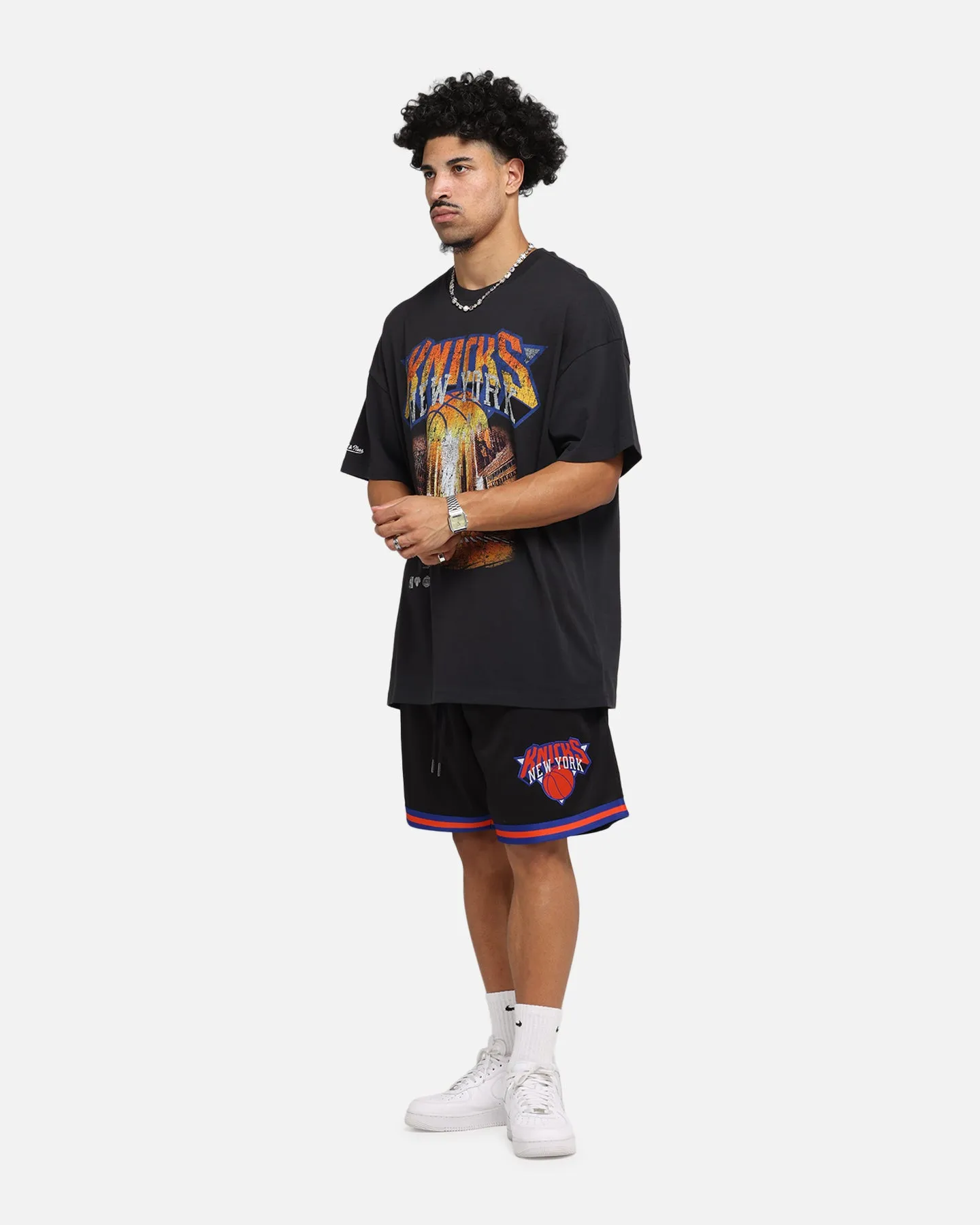 Mitchell & Ness New York Knicks The Garden T-Shirt Faded Black sold by Culture Kings product image thumbnail 2