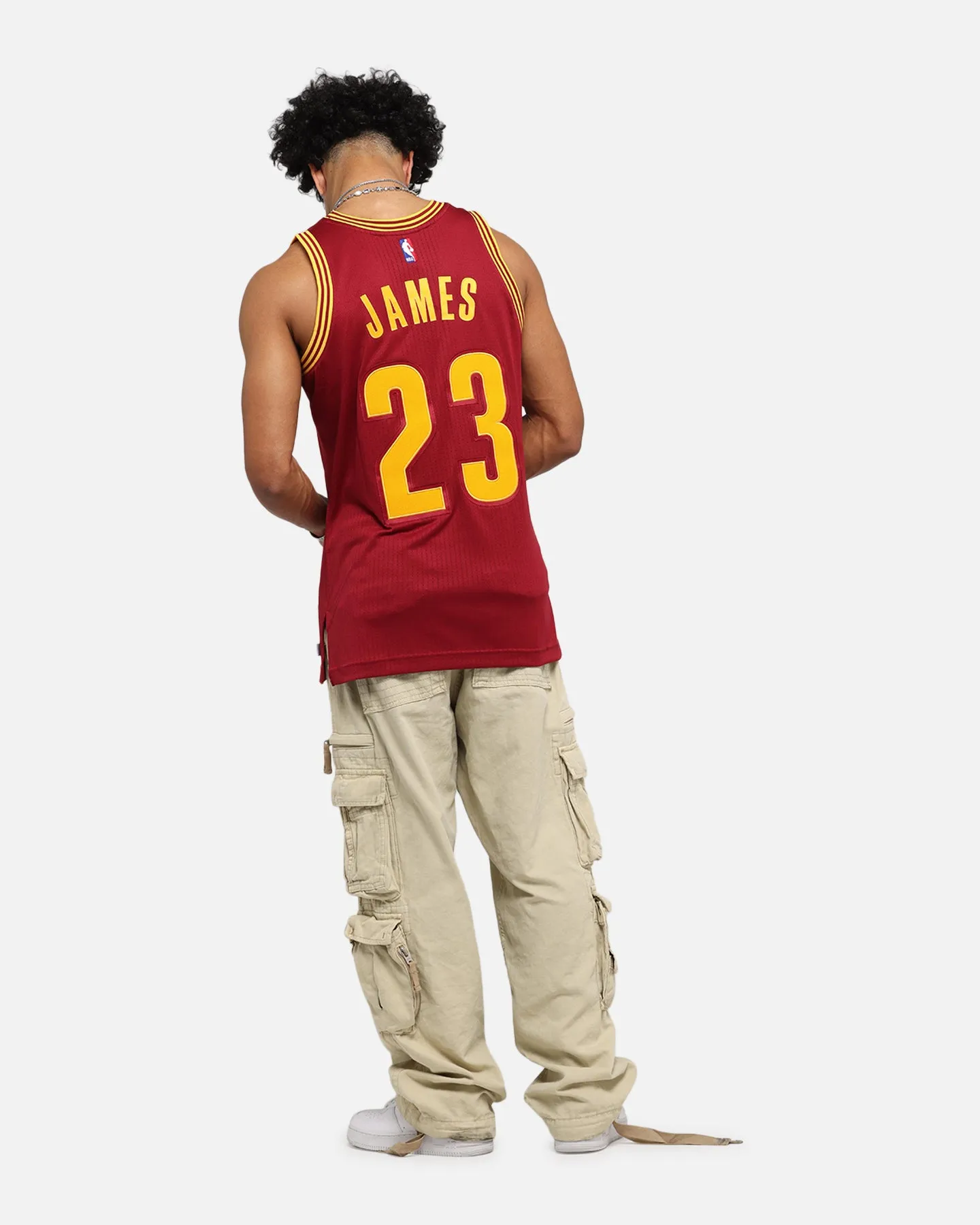 Mitchell & Ness Cleveland Cavaliers Lebron James 2015 Dark Jersey Burgundy sold by Culture Kings product image thumbnail 4