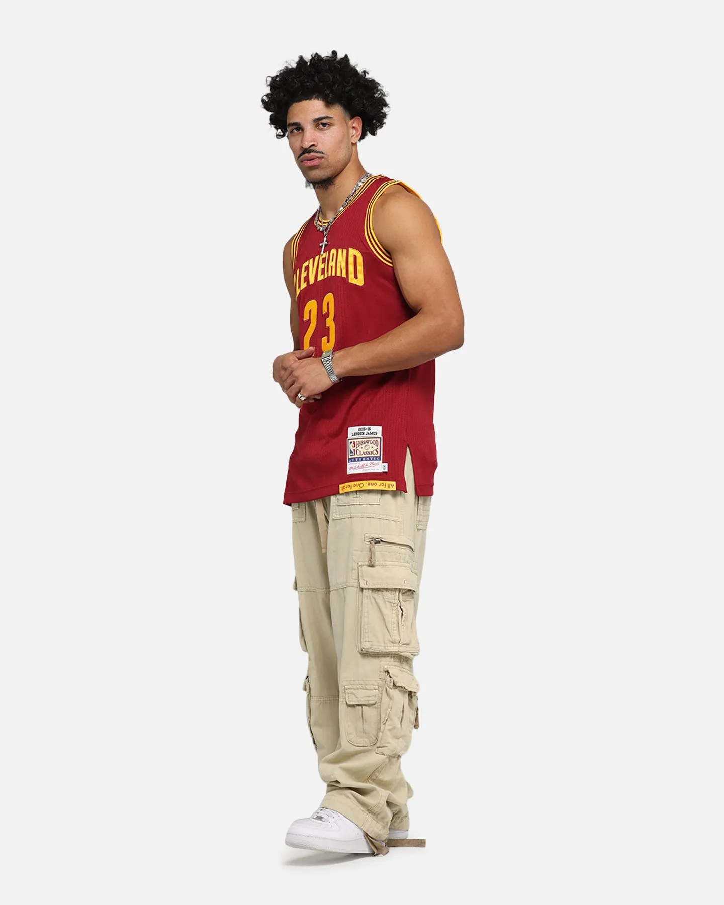 Mitchell & Ness Cleveland Cavaliers Lebron James 2015 Dark Jersey Burgundy sold by Culture Kings product image thumbnail 3