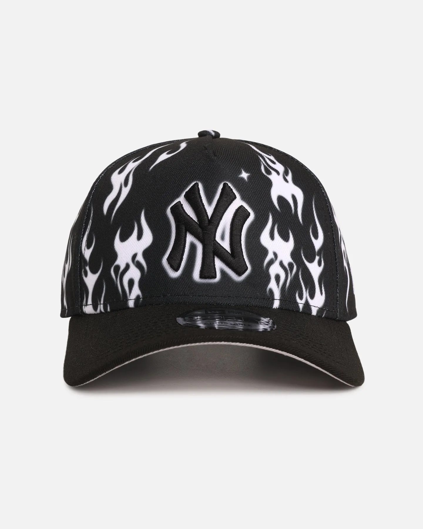 New Era New York Yankees 'Crown Flames' 9OFRTY A-Frame Snapback Black/White sold by Culture Kings