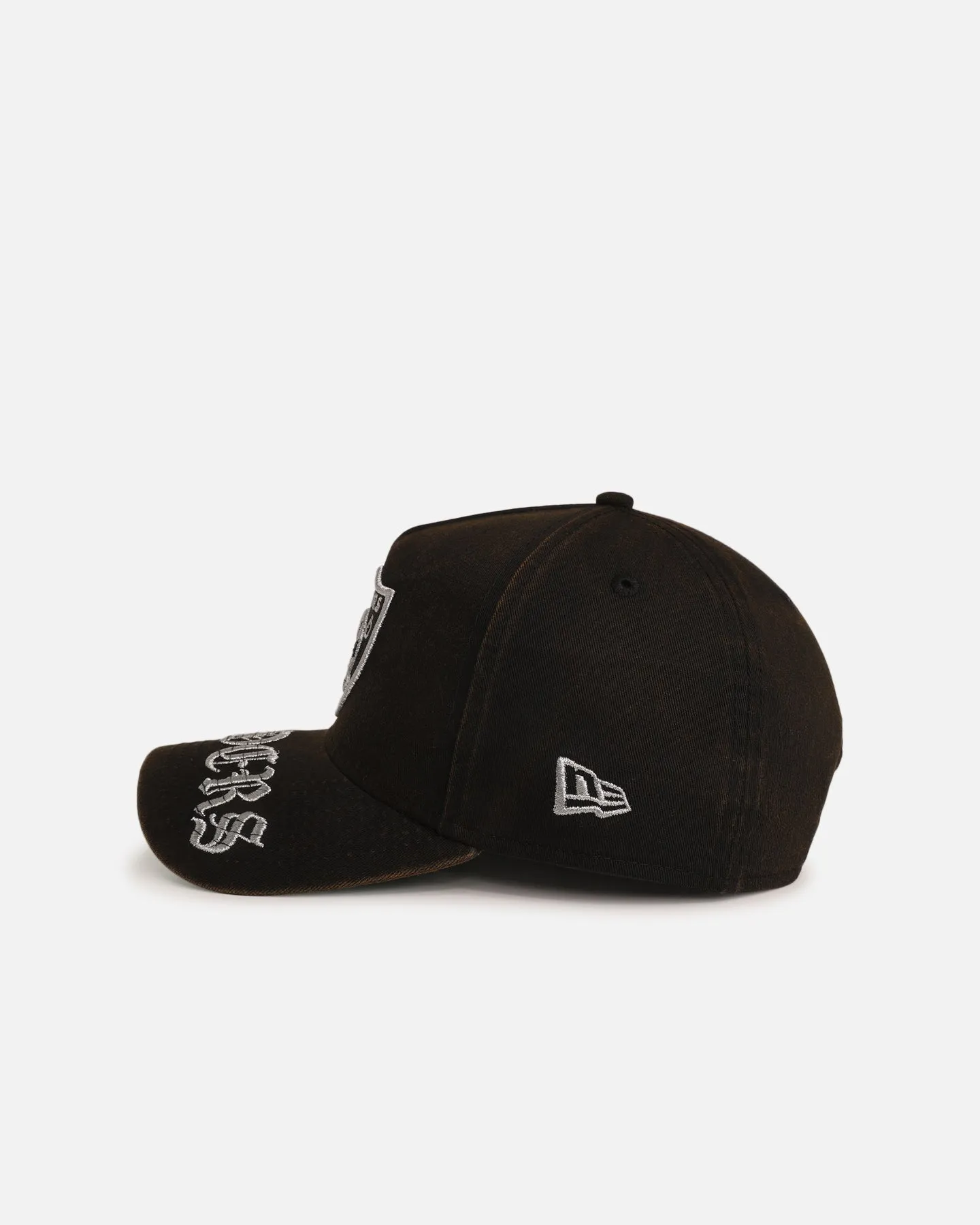 New Era Las Vegas Raiders 'Washed Gothic Visor' 9OFRTY A-Frame Snapback Black sold by Culture Kings product image thumbnail 4