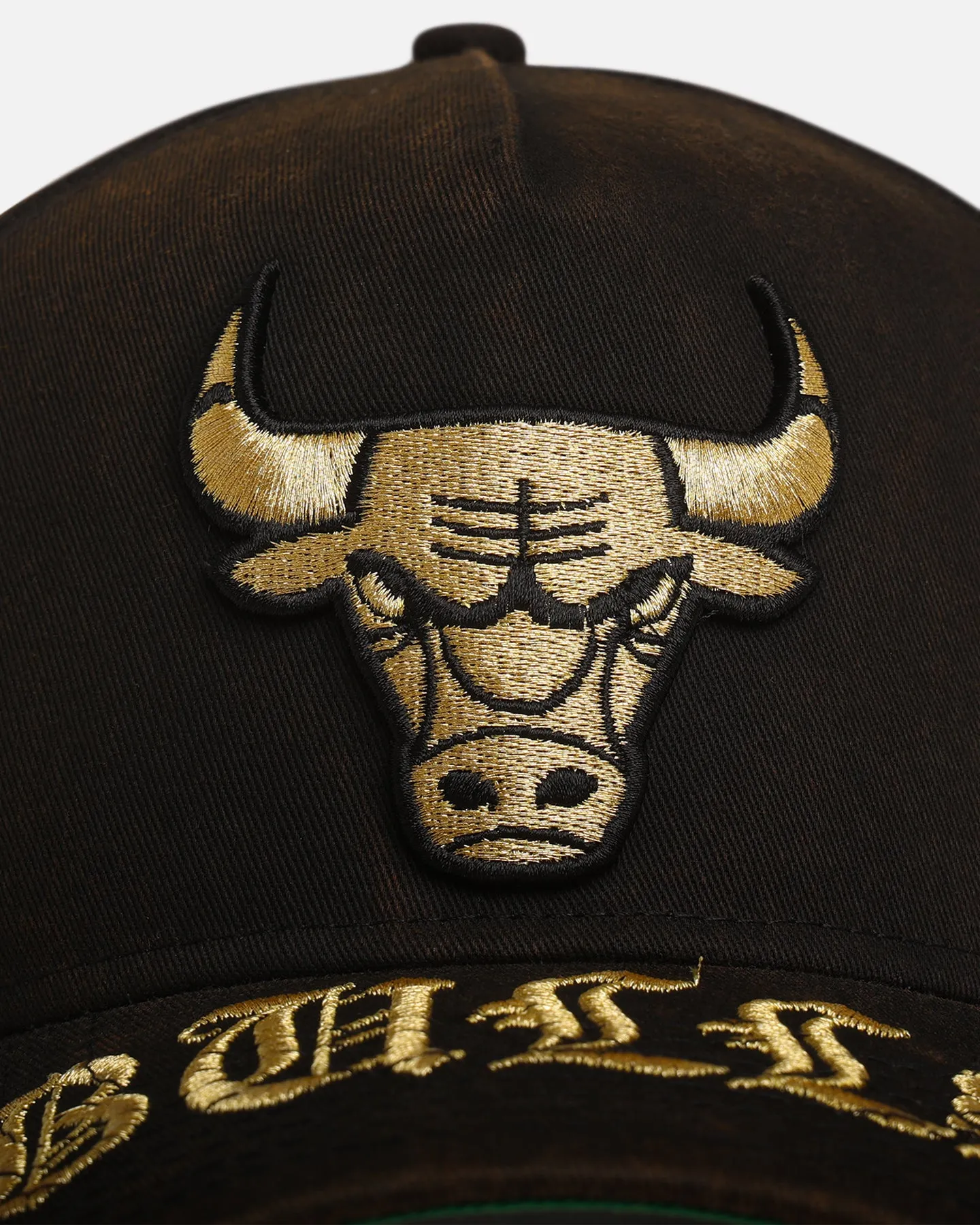 New Era Chicago Bulls 'Washed Gothic Visor' 9OFRTY A-Frame Snapback Black sold by Culture Kings product image thumbnail 5