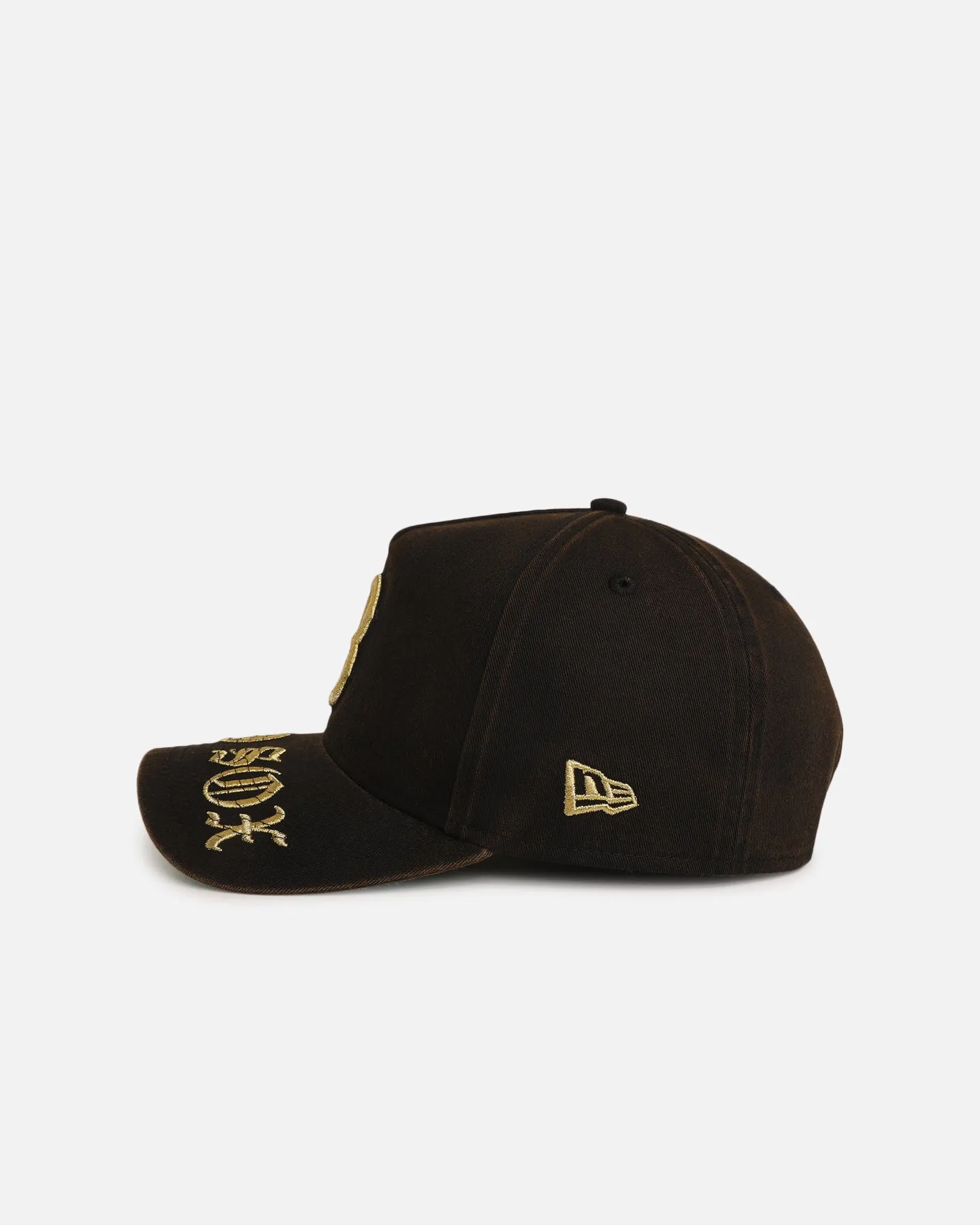 New Era Boston Red Sox 'Washed Gothic Visor' 9OFRTY A-Frame Snapback Black sold by Culture Kings product image thumbnail 4