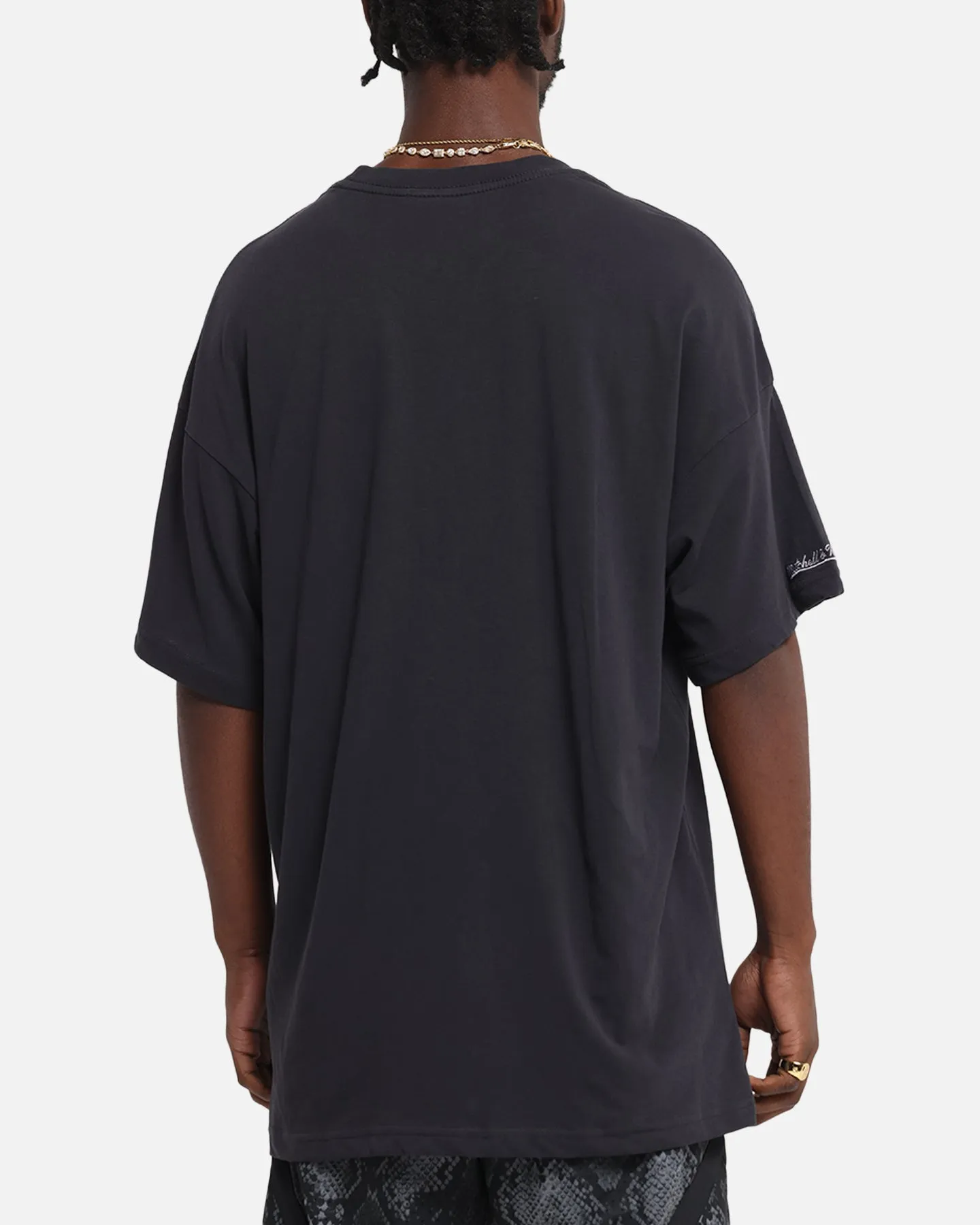 Mitchell & Ness Chicago Bulls 4-Time Champions T-Shirt Overdyed Black sold by Culture Kings product image thumbnail 3