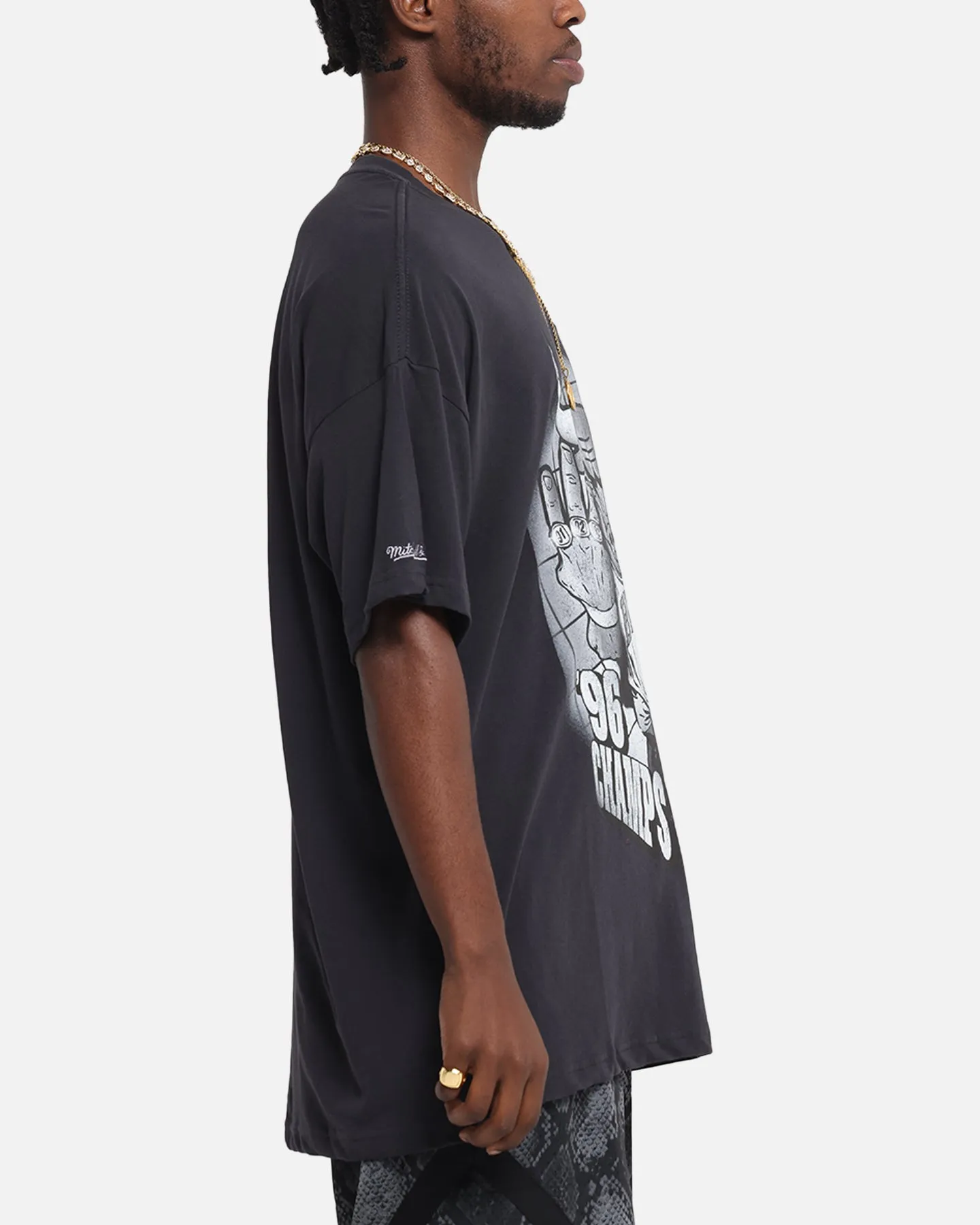 Mitchell & Ness Chicago Bulls 4-Time Champions T-Shirt Overdyed Black sold by Culture Kings product image thumbnail 4