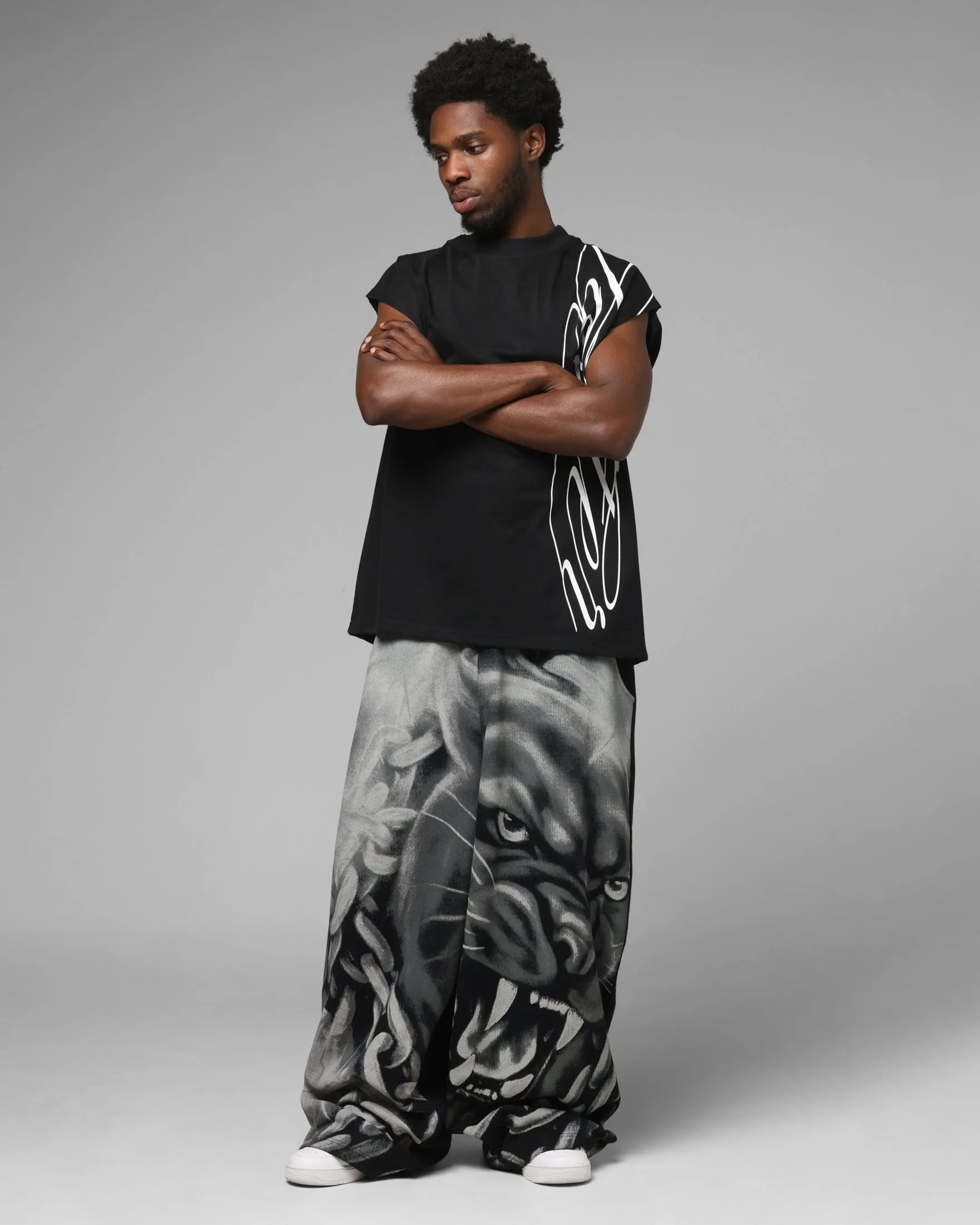 Loiter Airbrush Sweatpants Black sold by Culture Kings product image thumbnail 2