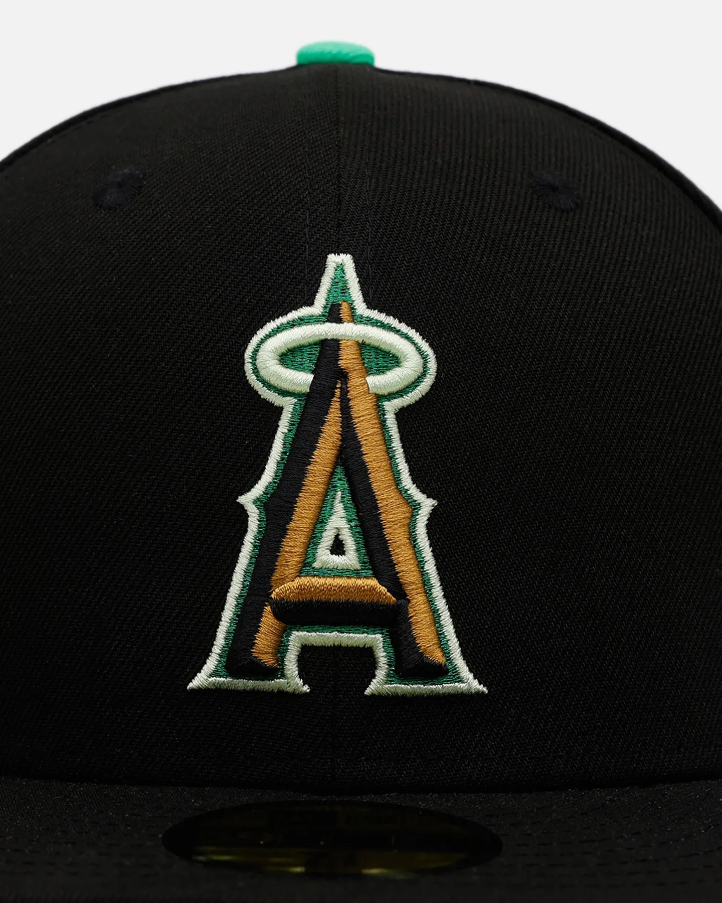 New Era Los Angeles Angels 'St. Patrick's Day' 59FIFTY Fitted Black/Green sold by Culture Kings product image thumbnail 5