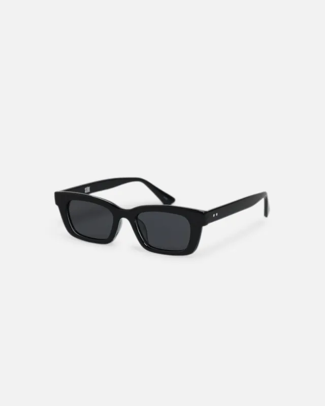 Szade West End Sunglasses Black made by Culture Kings