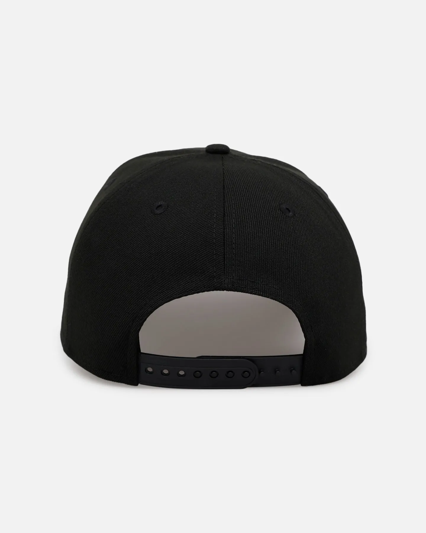 New Era Atlanta Braves 'Love' 9FORTY A-Frame Snapback Black sold by Culture Kings product image thumbnail 2