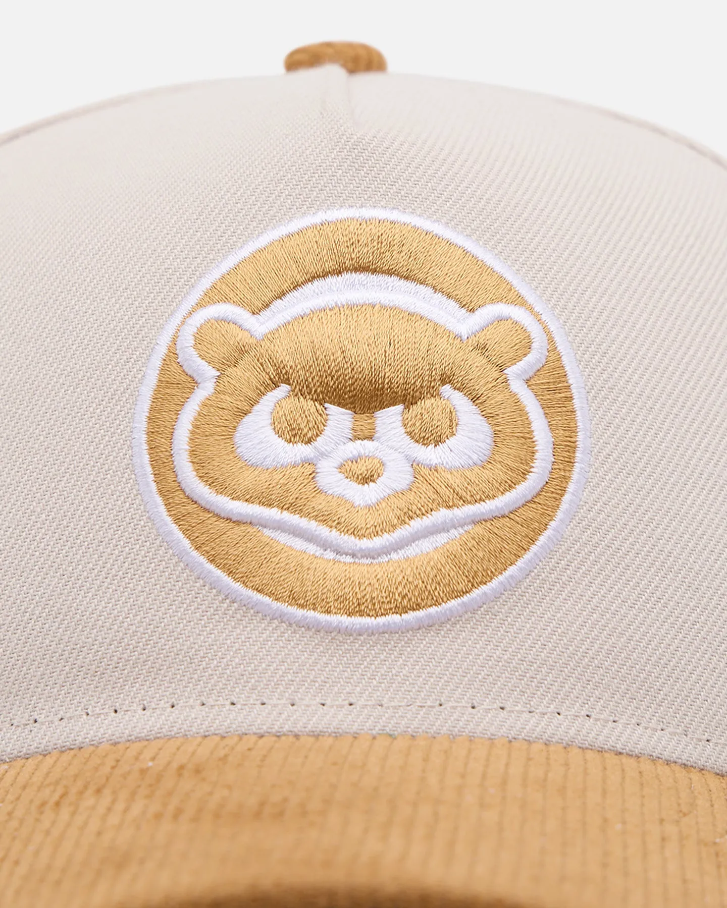 New Era Chicago Cubs 'Honey Pot' 9FORTY A-Frame Snapback Stone/Wheat sold by Culture Kings product image thumbnail 5