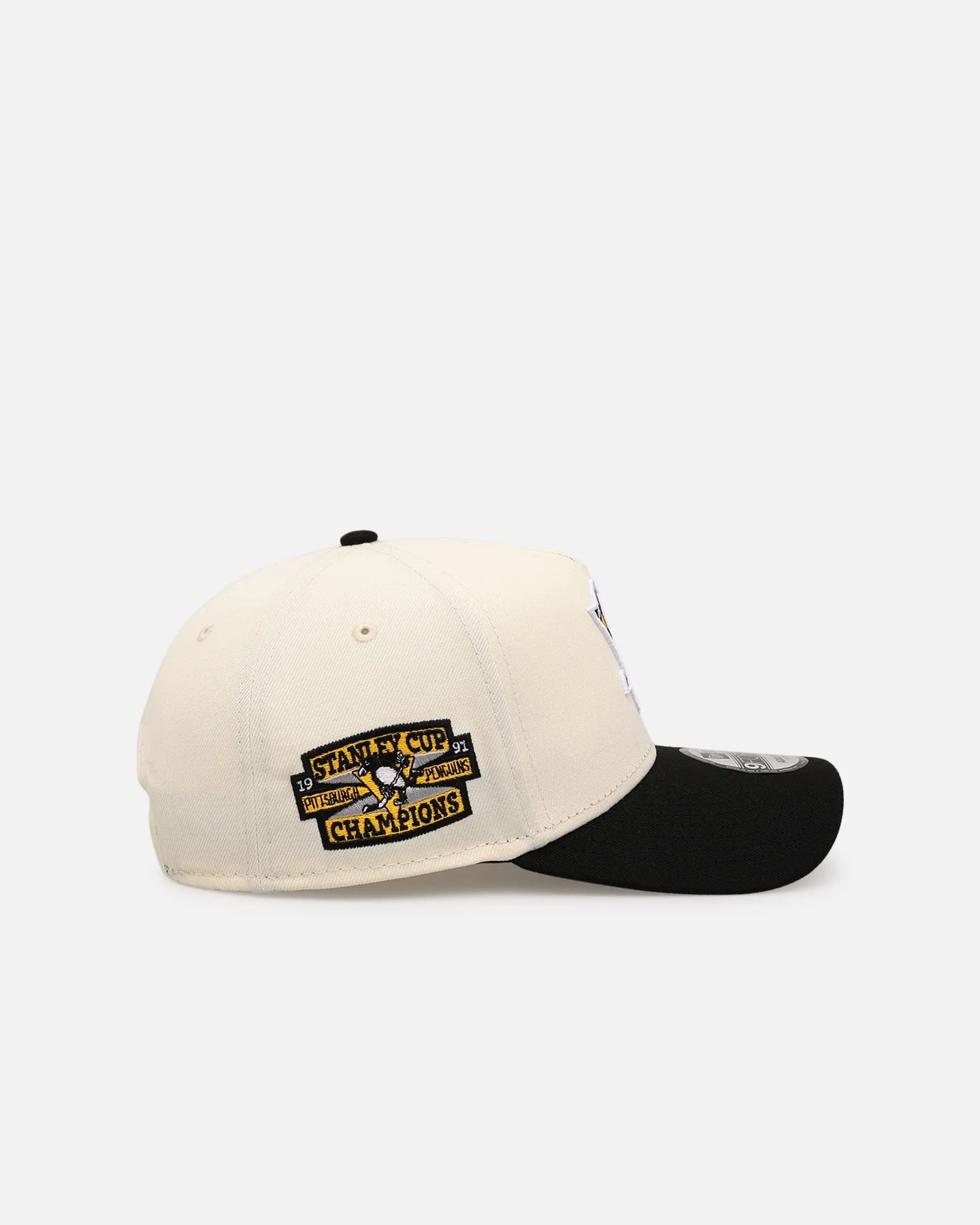 New Era Pittsburgh Penguins 'Team Color Visor' 9FORTY A-Frame Snapback Chrome/Official Team Color sold by Culture Kings product image thumbnail 3