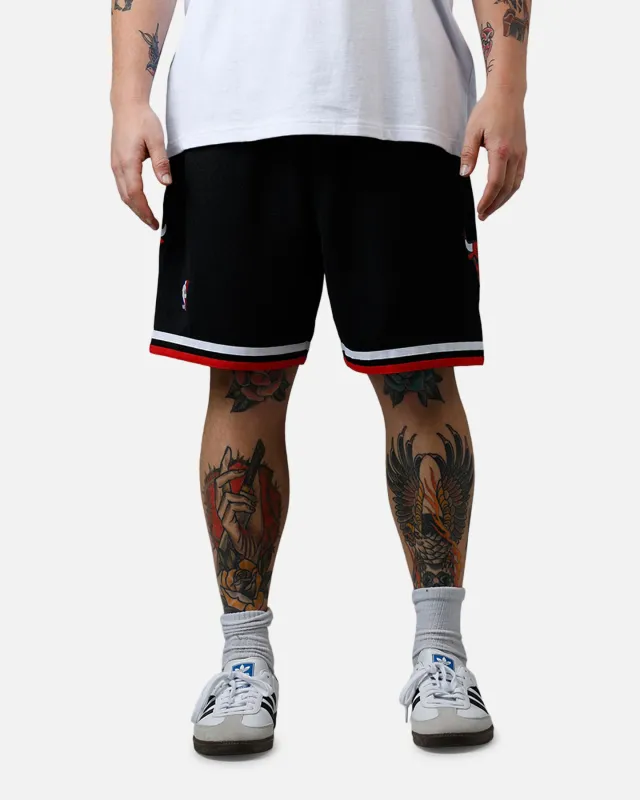 Mitchell & Ness Chicago Bulls 97-98' Swingman Shorts Black made by Mitchell & Ness