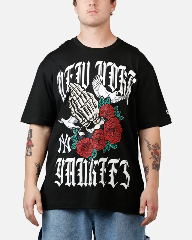 New Era New York Yankees Praying Hands T-Shirt Black made by New Era