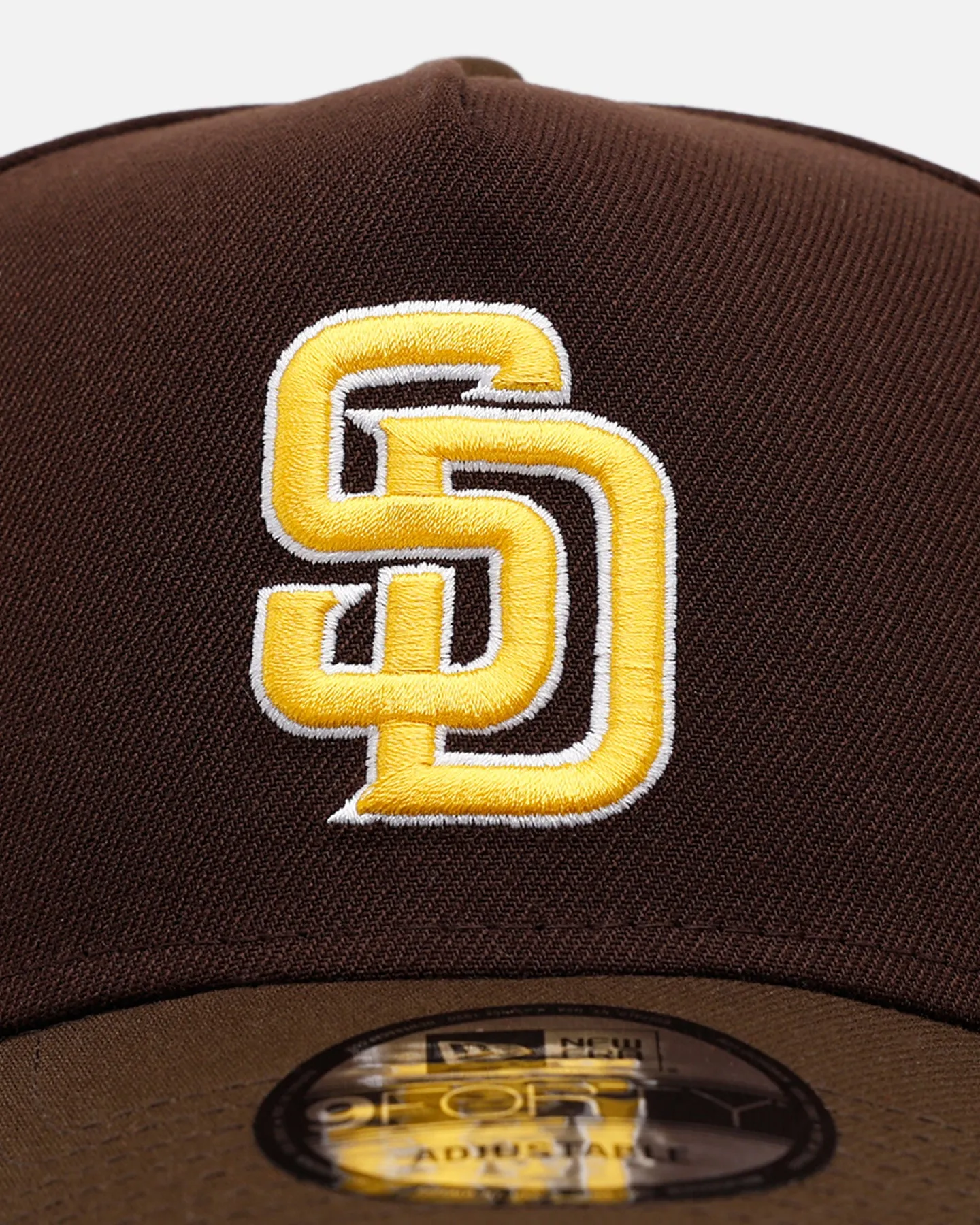 New Era San Diego Padres 'Sneaky Two-Tone' 9FORTY A-Frame Snapback Original Team Colours sold by Culture Kings product image thumbnail 5