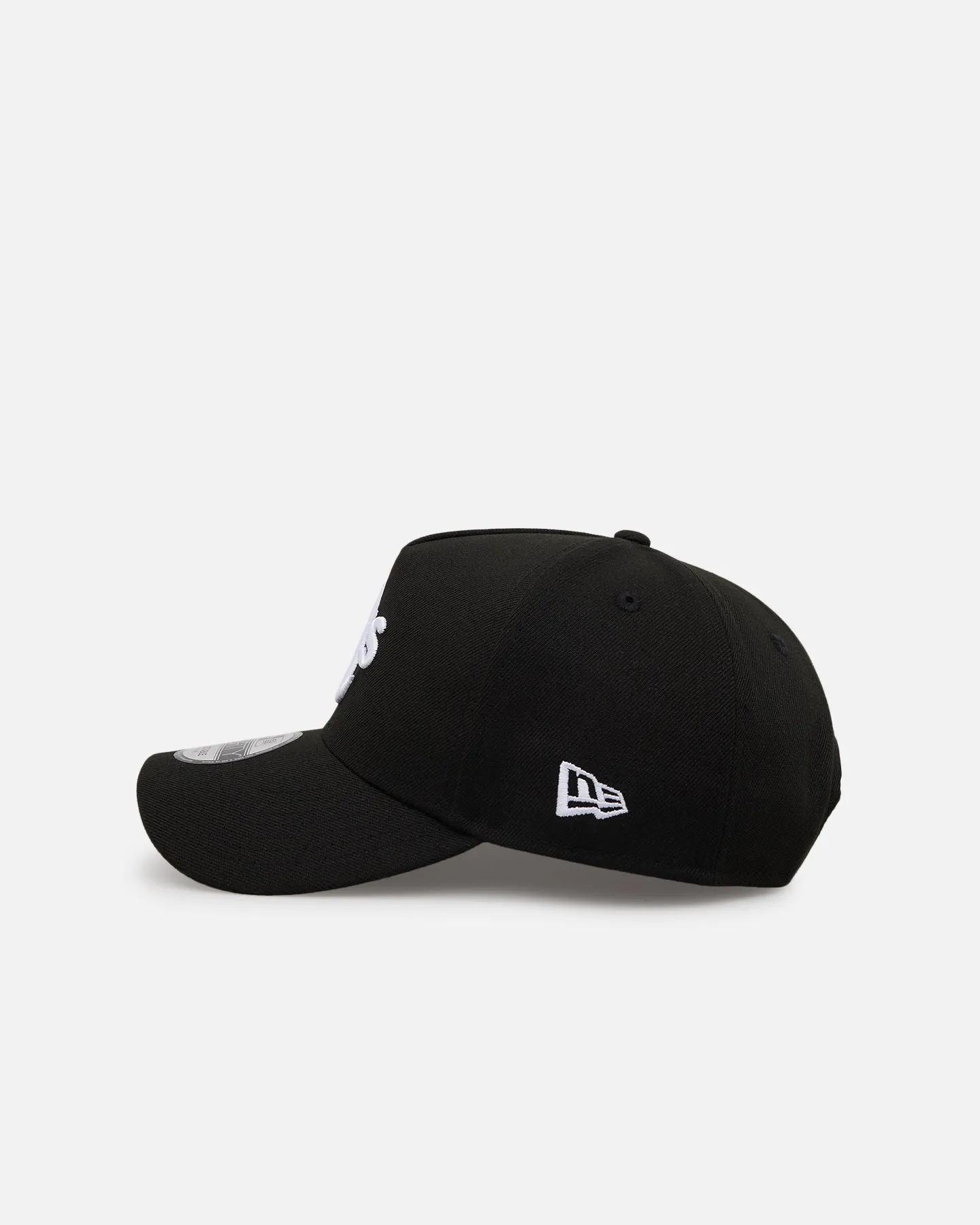 New Era Oakland Athletics 'Easy Black and White' 9FORTY A-Frame Snapback Black/White sold by Culture Kings product image thumbnail 4